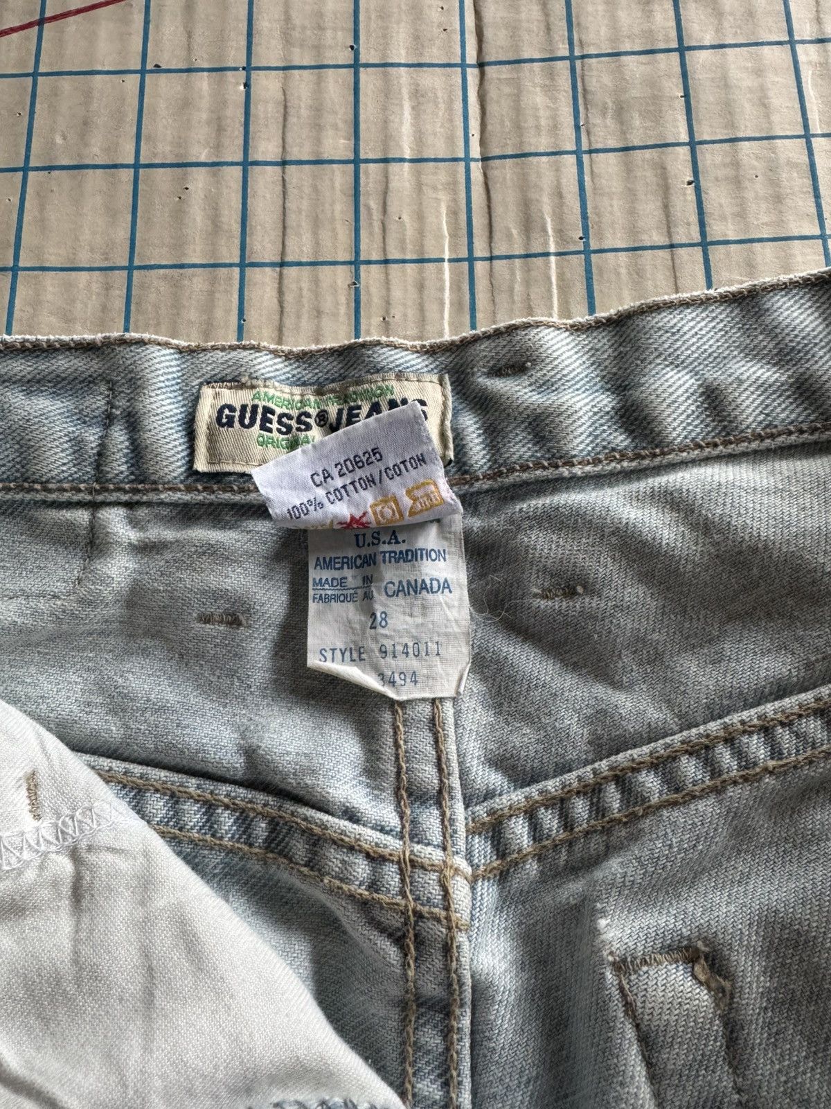 Guess × Vintage Vintage Guess Jean Shorts Men’s Size 28 Light Stonewashed Size US 28 / EU 44 - 10 Thumbnail