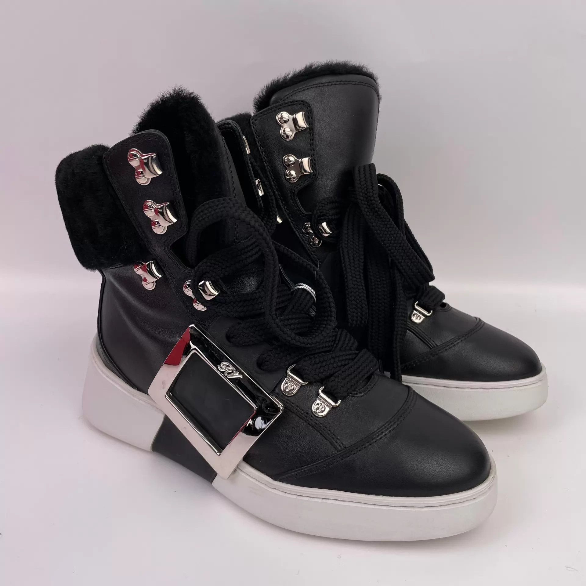 Roger Vivier RV Cowhide Cotton Ankle Boots Black/White Colorblock Size 37 Size US 6.5 / IT 36.5 - 3 Thumbnail