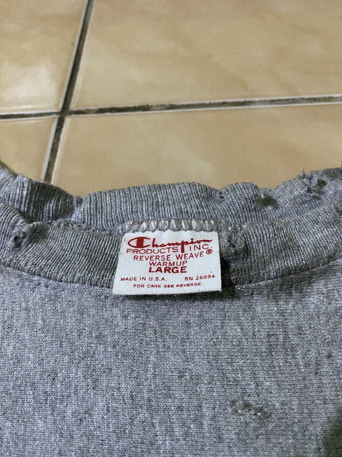 Champion VINTAGE CHAMPION DISTRESSED STAIL OIL ERD STYLE Size US L / EU 52-54 / 3 - 10 Thumbnail