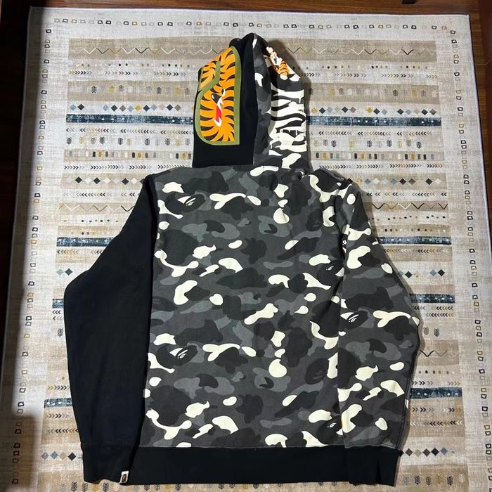 Bape city camo tiger shark full zip hot sale hoodie black