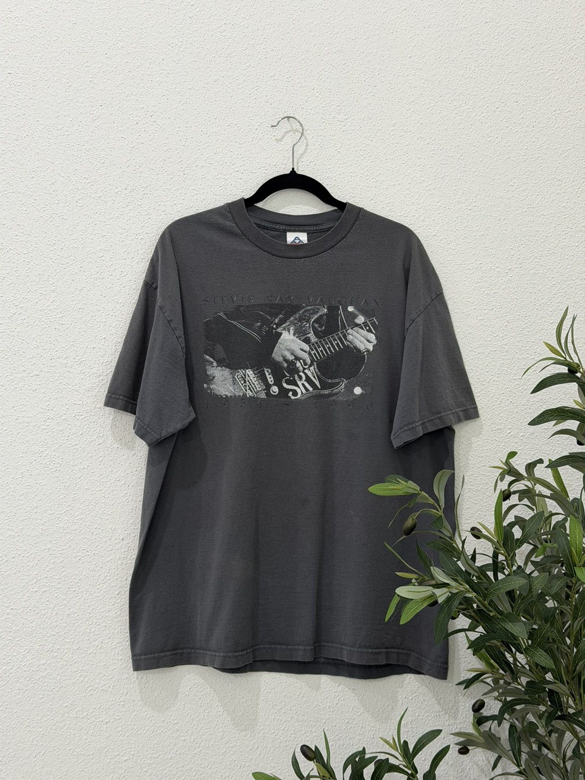 Band Tees Vintage Y2K Stevie Ray Vaughn 1954-1990 SRV Tshirt Size XL Size US XL / EU 56 / 4 - 1 Thumbnail