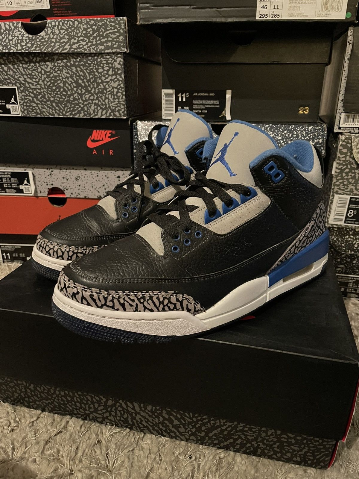 Jordan Brand Jordan 3 Black Sport Blue Size US 9 / EU 42 - 1 Thumbnail