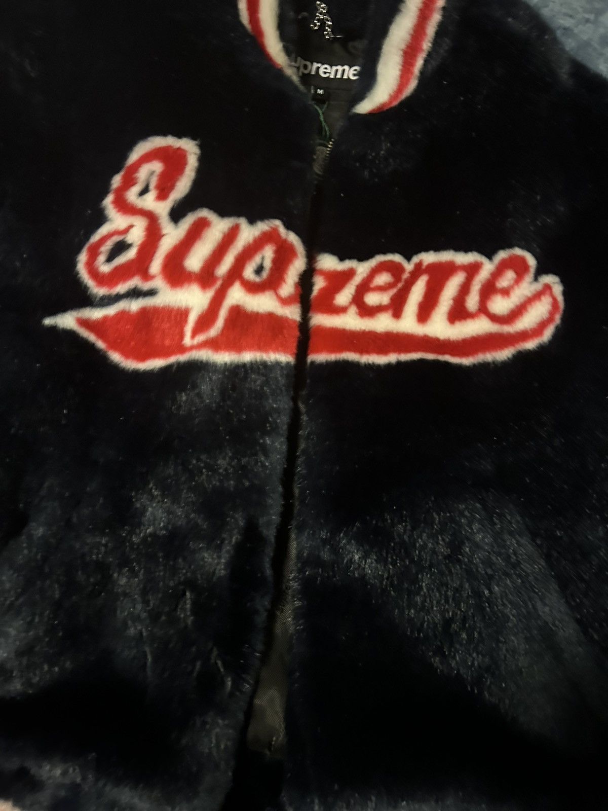 Supreme Supreme Size US M / EU 48-50 / 2 - 1 Thumbnail