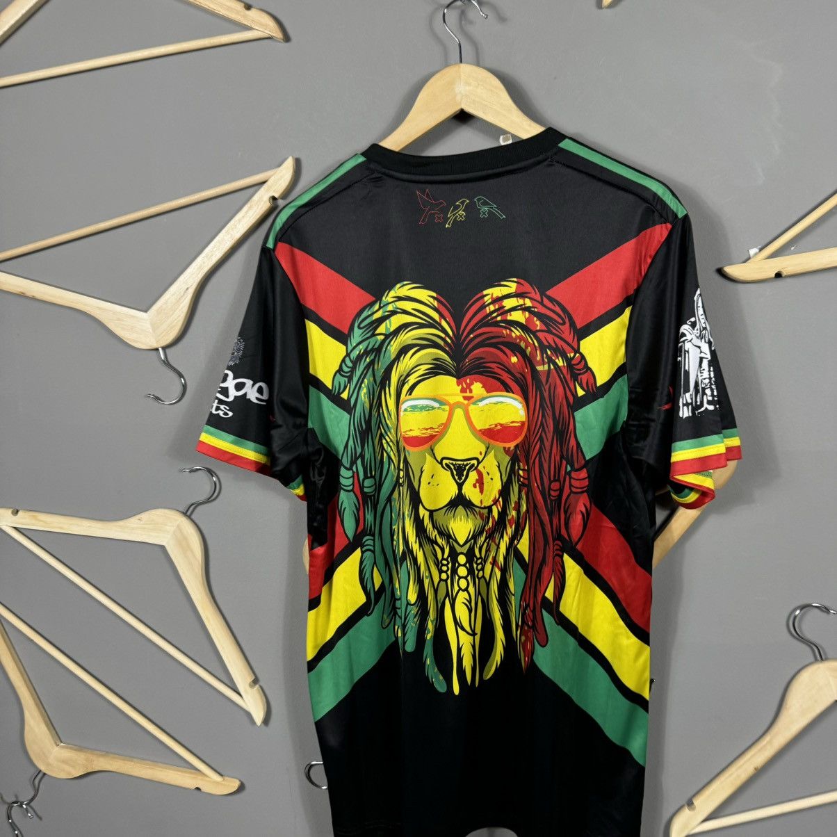 Other Ajax Amsterdam Special Edition Custom Bob Marley Jersey Size US L / EU 52-54 / 3 - 8 Thumbnail