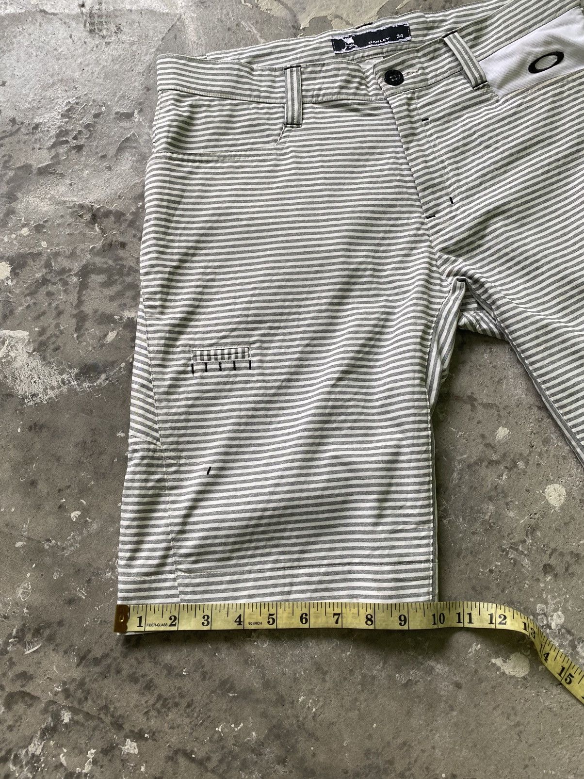 Oakley × Vintage Vintage Oakley Stripe Short Pants Size US 34 / EU 50 - 14 Thumbnail