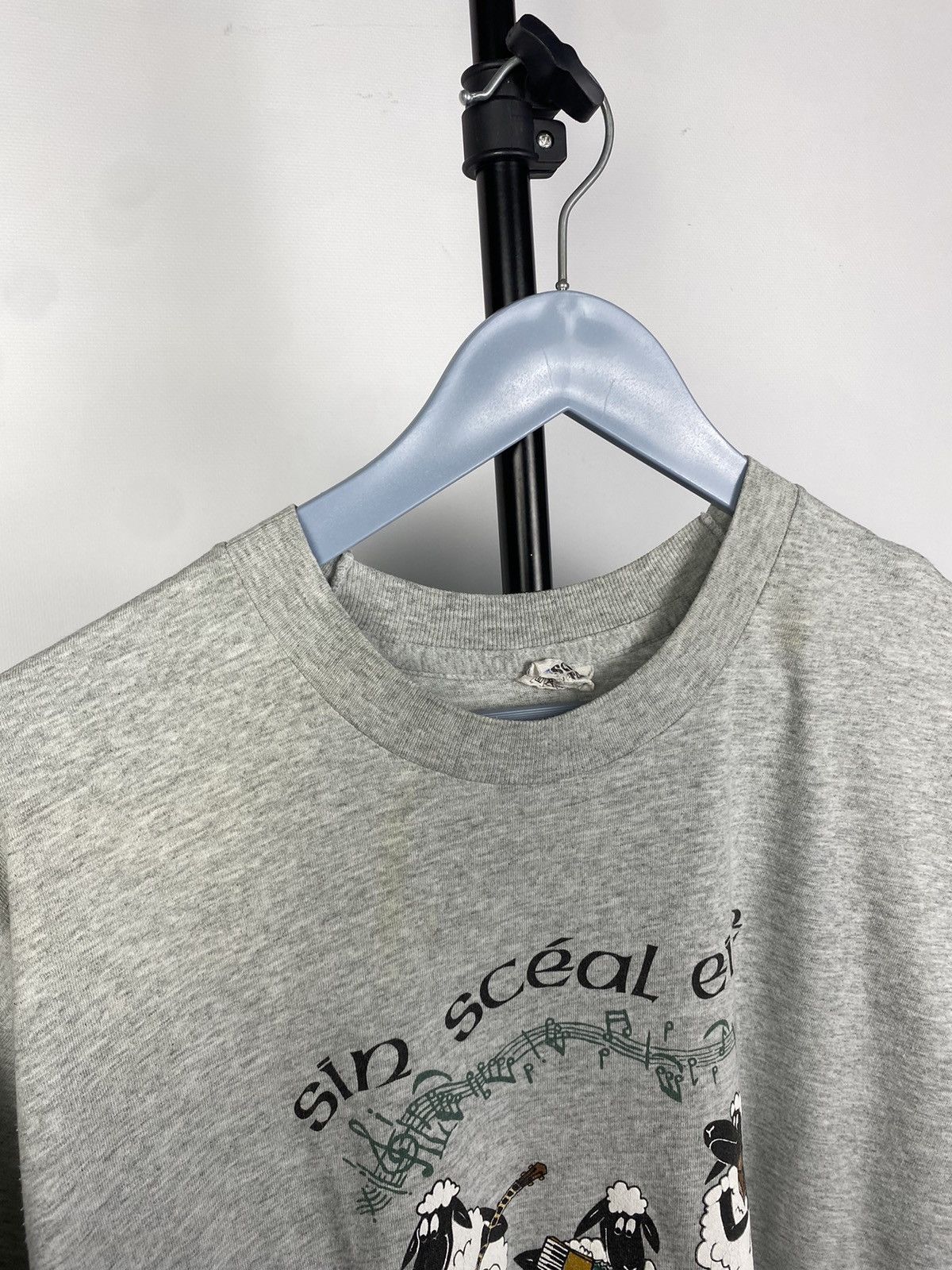 Band Tees × Vintage VINTAGE 90's SIN SCEAL EILE IRELAND IRISH SHEEP SINGING TEES Size US L / EU 52-54 / 3 - 3 Thumbnail