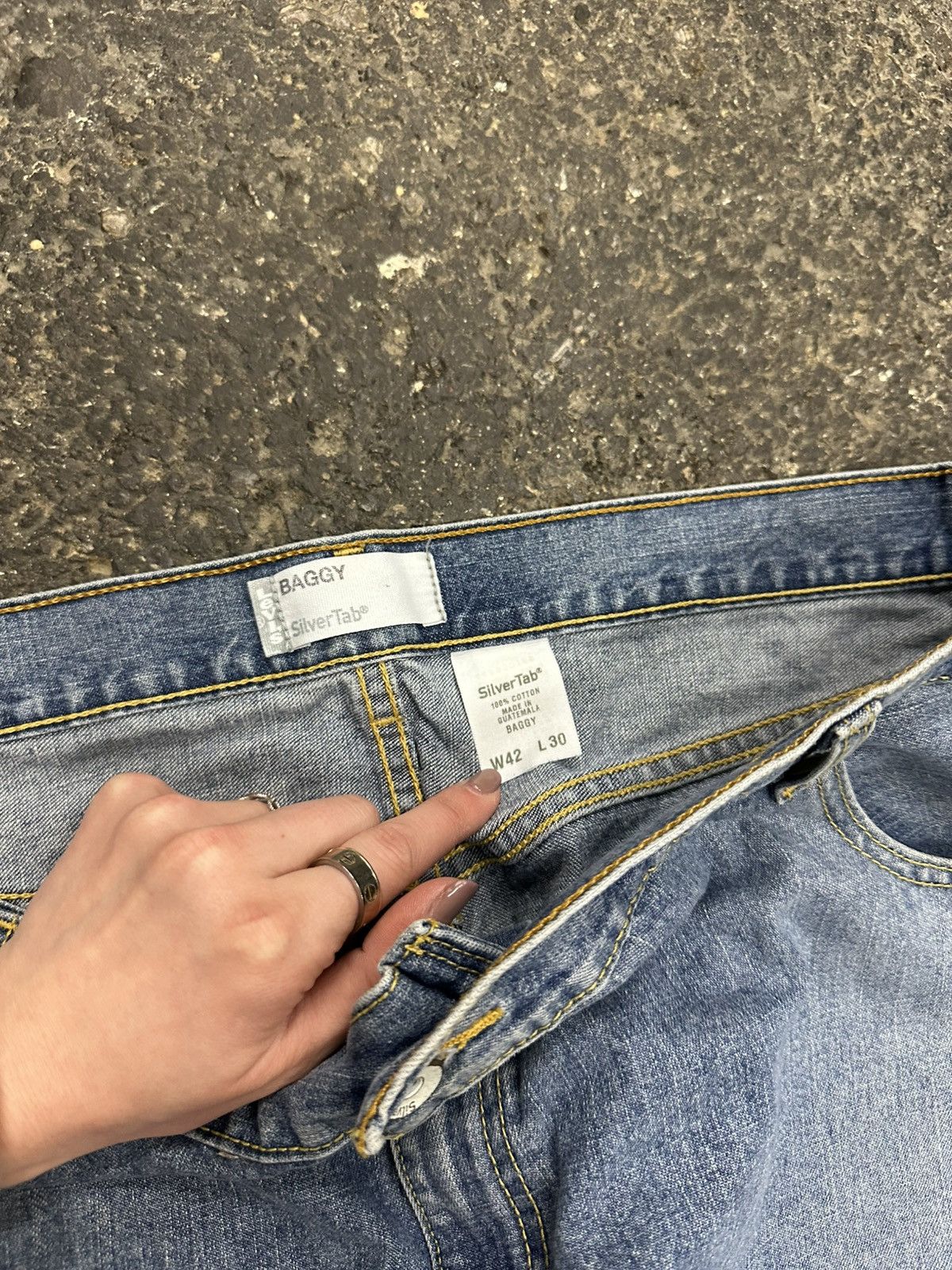 Other Y2K baggy Levi’s Silvertab jeans Size US 39 - 2 Thumbnail