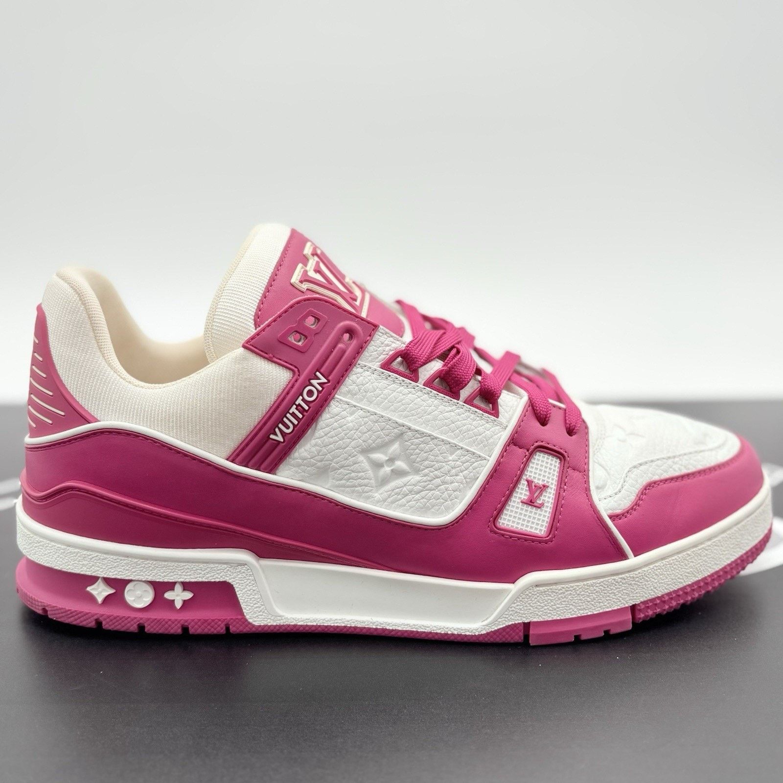 Louis Vuitton Louis Vuitton Trainer ' White Pink ' | EXCELLENT COND! Size US 11.5 / EU 44-45 - 2 Thumbnail