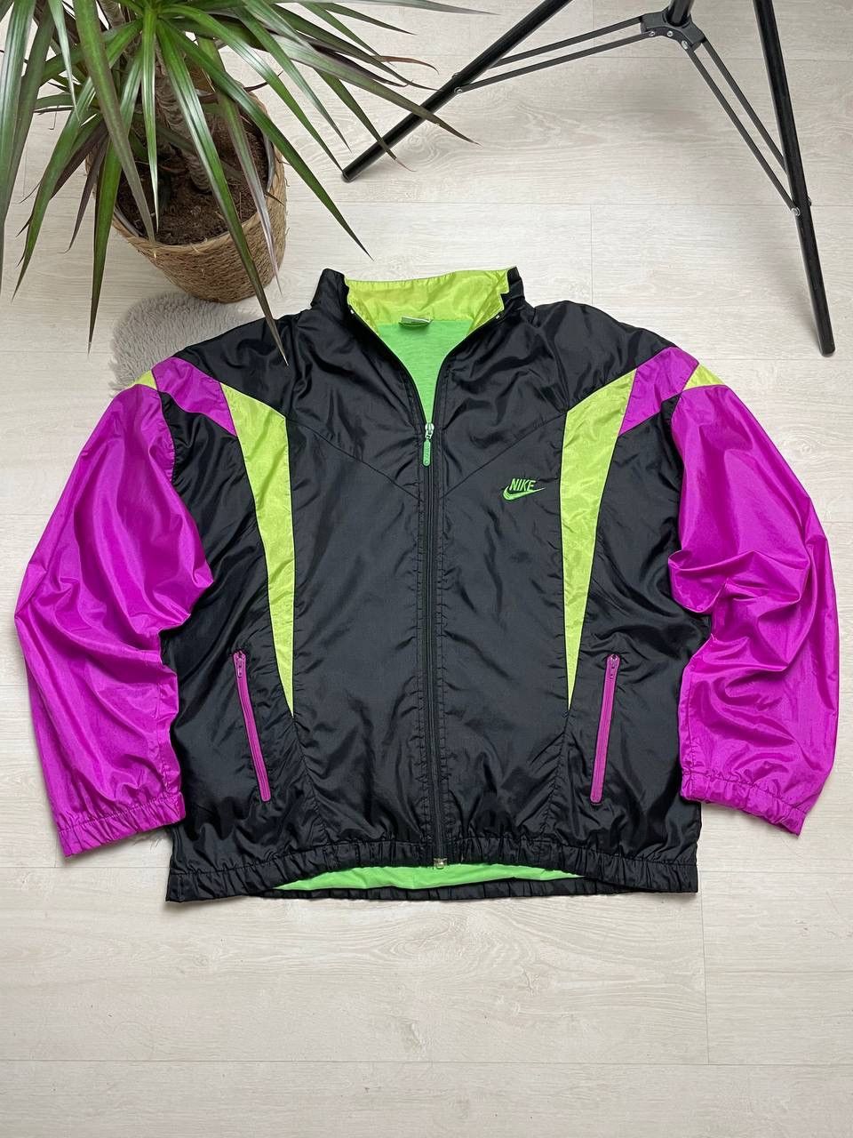 Nike × Vintage Nike Vintage 90’s Neylon Light Jacket Center Swoosh Y2K Size US M / EU 48-50 / 2 - 1 Thumbnail