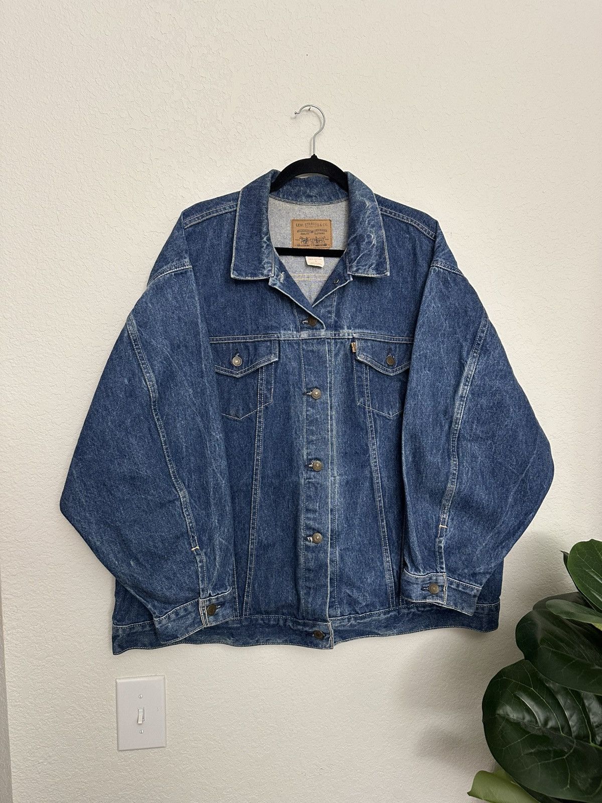 Levi's × Levi's Vintage Clothing × Vintage Vintage 90s Levi’s Denim Trucker Jacket Made In USA Men’s L Size US L / EU 52-54 / 3 - 2 Thumbnail