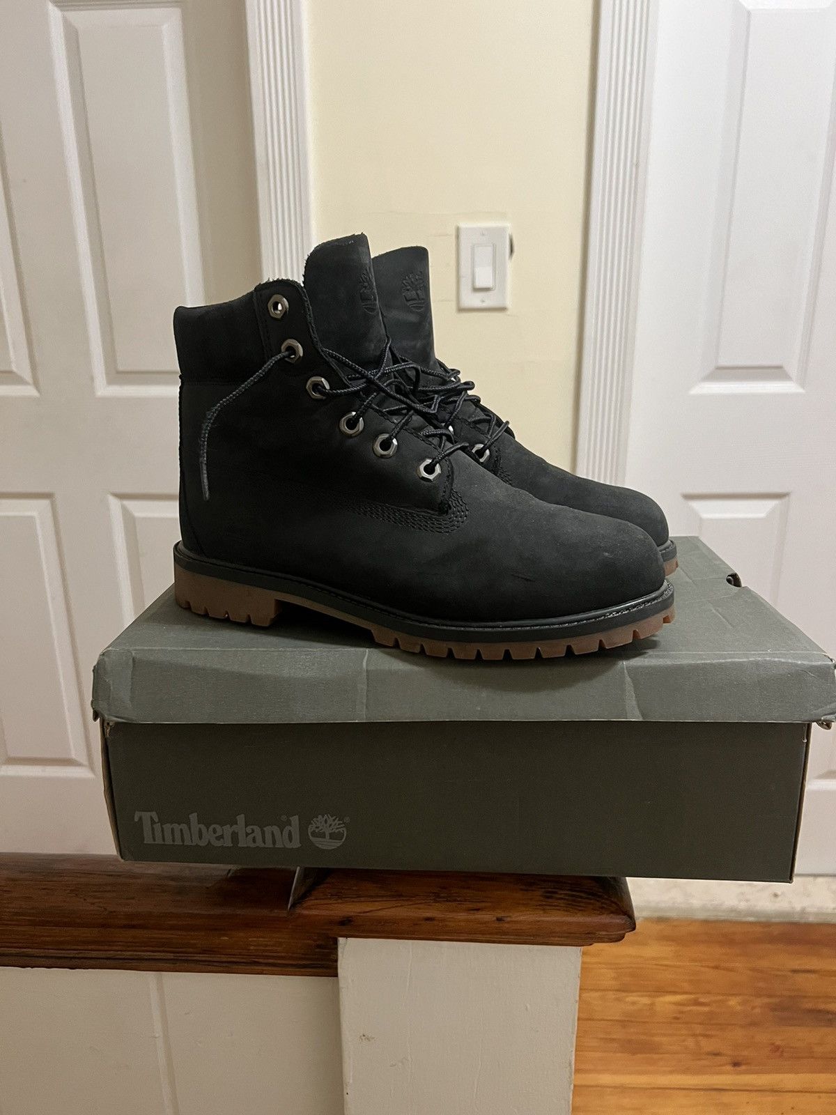 Timberland Timberland 6 Inch Premium Boot Size US 7 / EU 40 - 2 Preview