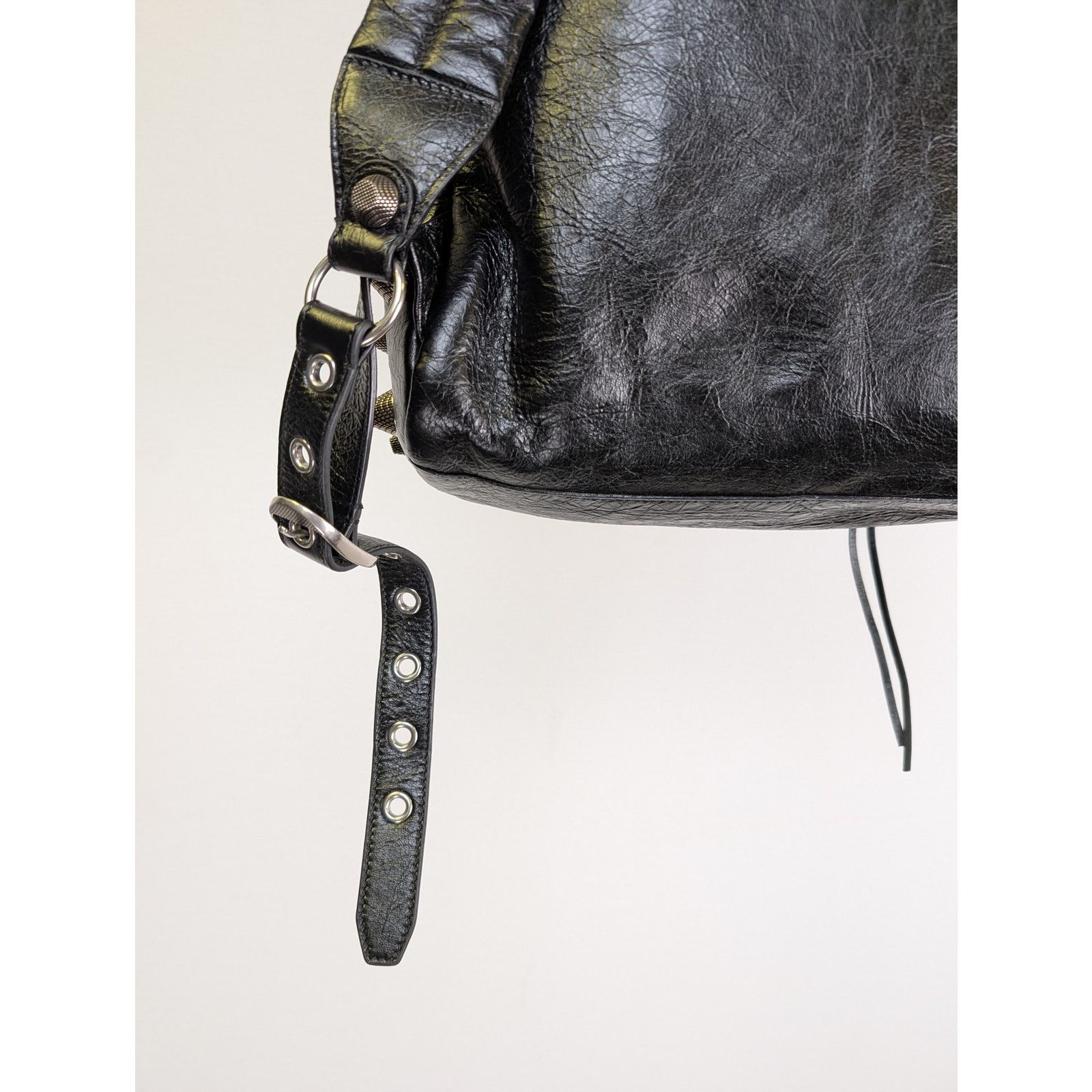 Balenciaga o1rshd1 Size: OS / LE Cagole Backpack in Black Size ONE SIZE - 8 Thumbnail
