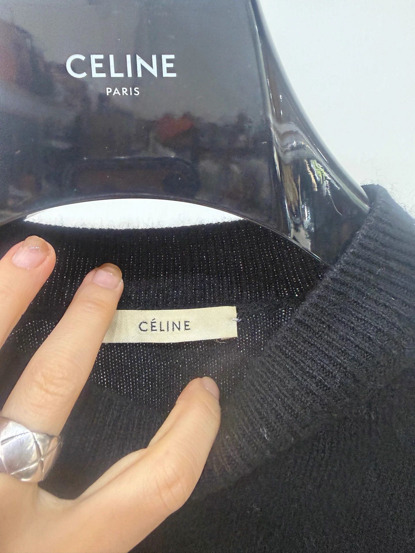 Celine Old Celine Cashmere Diagonal Button Knit Sweater S Size S / US 4 / IT 40 - 3 Thumbnail