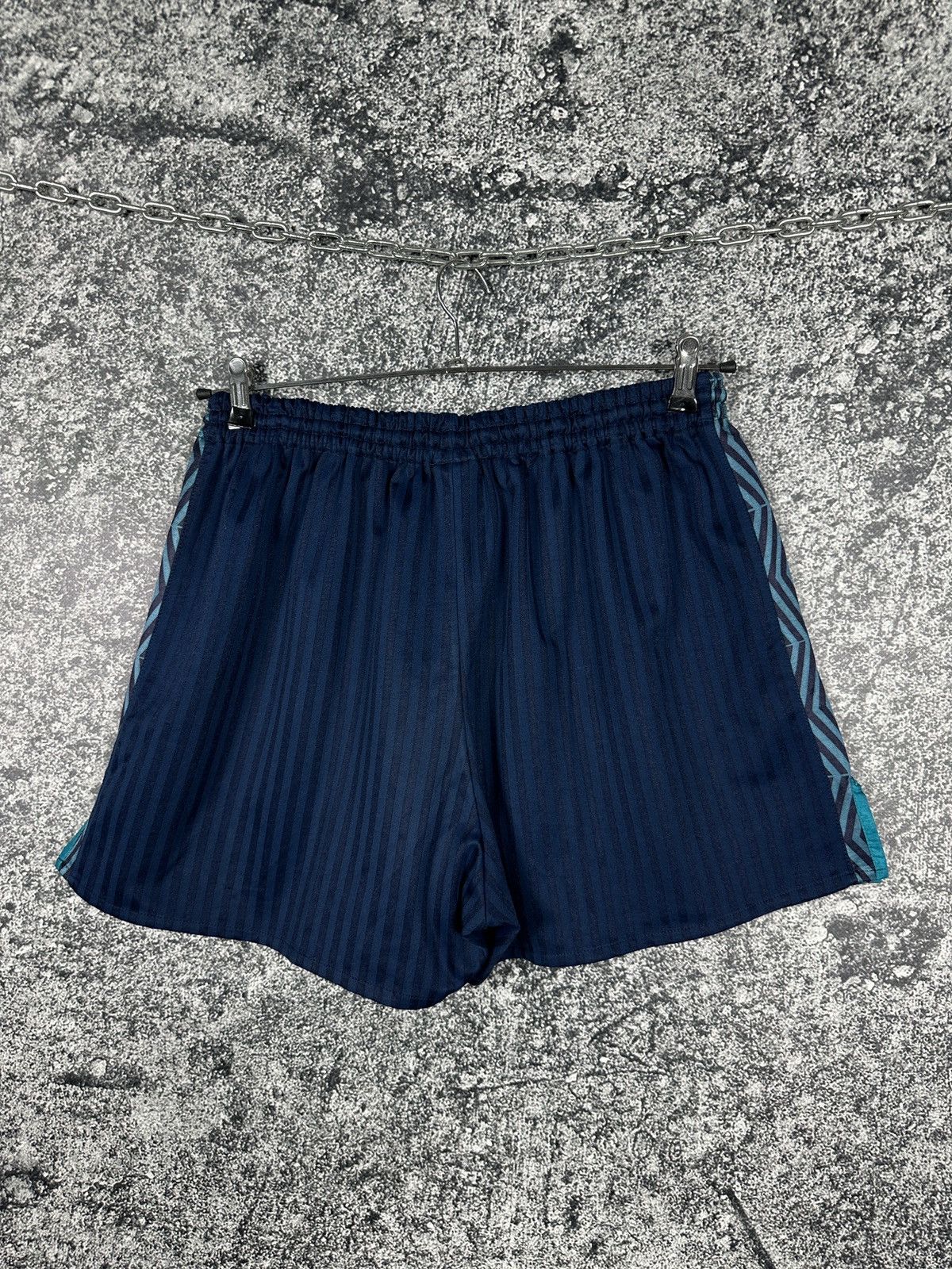 Umbro Men’s Vintage 90s Umbro Pro Training Soccer Shorts Size 40 Size US 40 / EU 56 - 8 Thumbnail