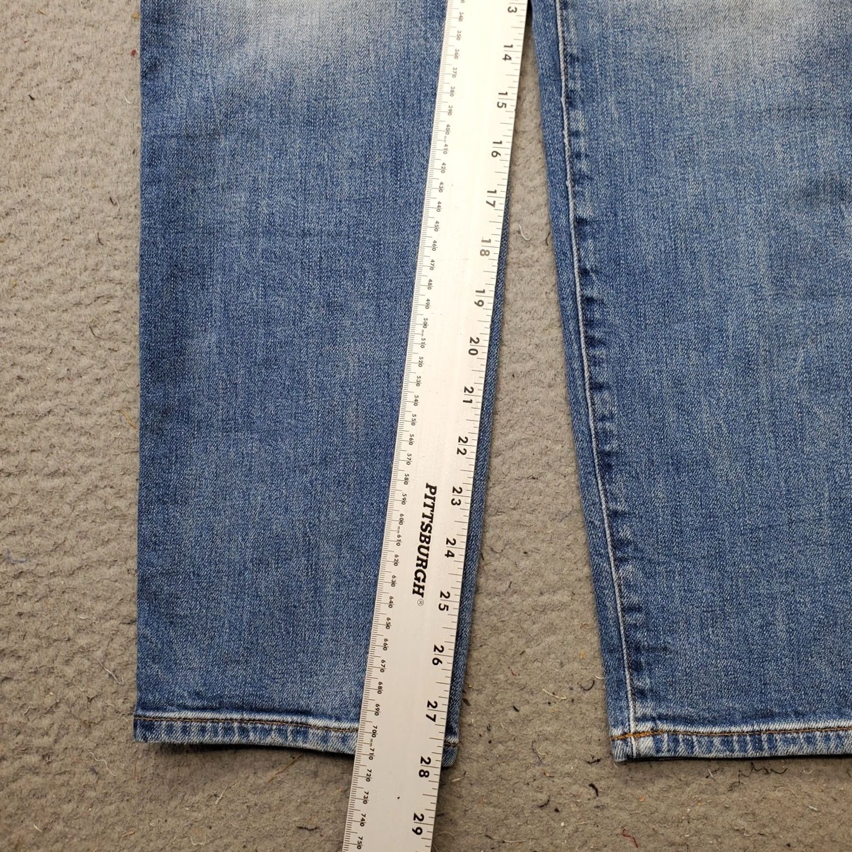 American Eagle Outfitters American Eagle Jeans Mens 31x30 Blue Denim Airflex+ Athletic Fit Straight Leg Shirt Men's Size 31 Blue Denim Athletic Fit Jeans Size US 31 - 4 Thumbnail