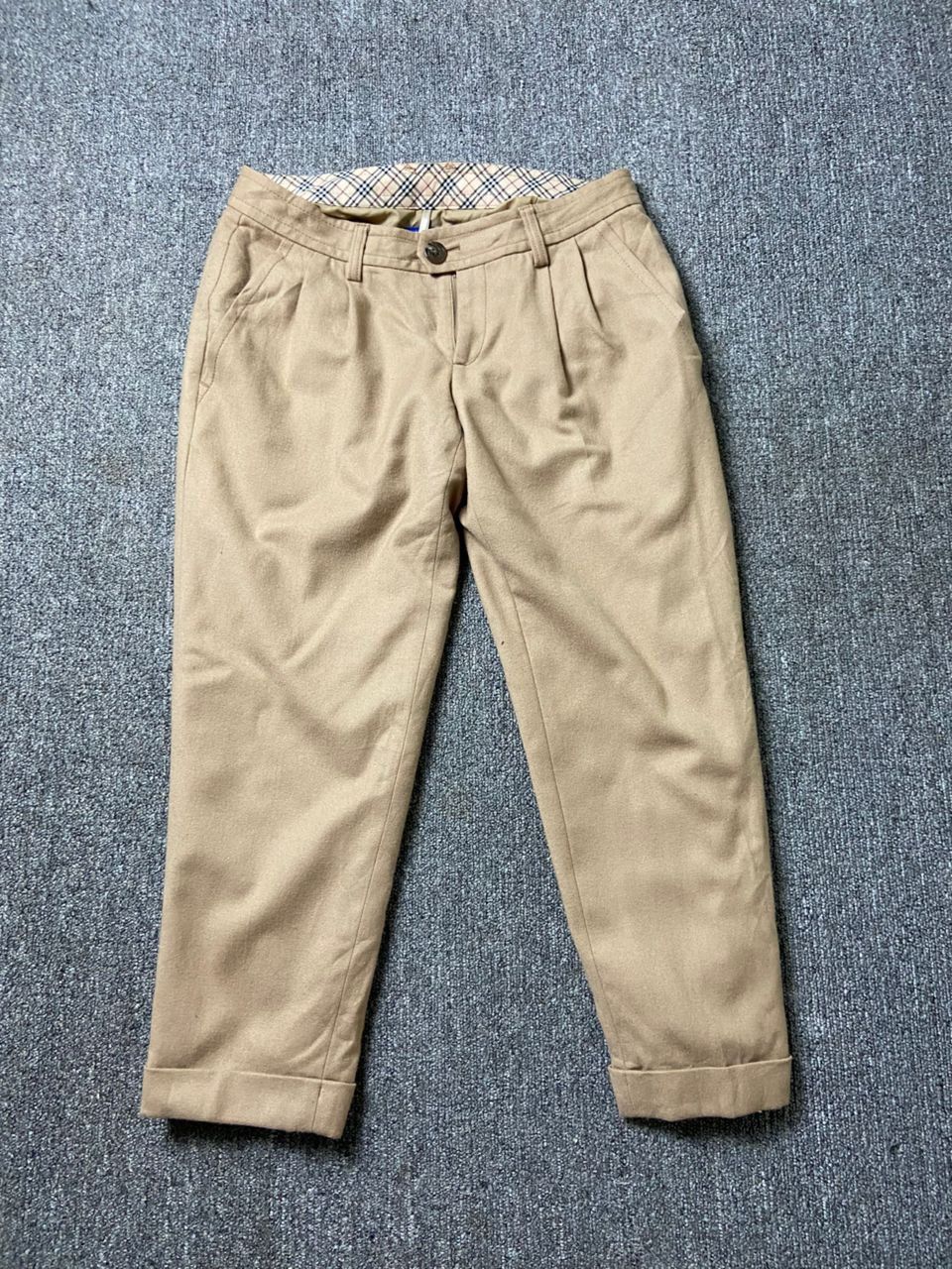 Burberry Burberry London Blue Label Casual Pants (194) Size US 30 / EU 46 - 1 Thumbnail