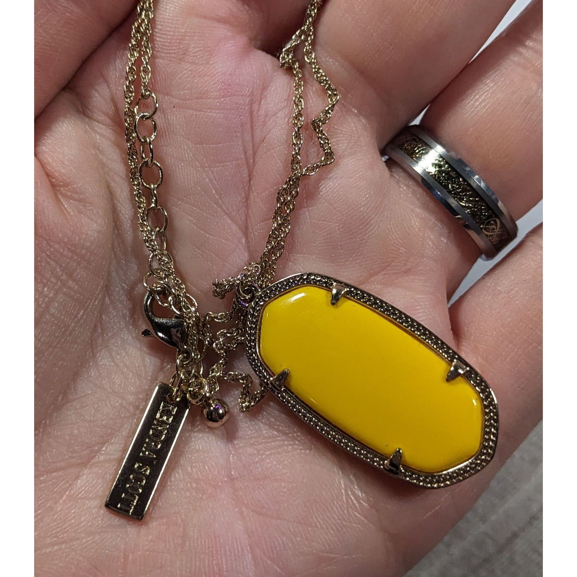 Kendra Scott Kendra Scott Preppy Yellow And Gold Tone Pendant Necklace Size ONE SIZE - 7 Thumbnail