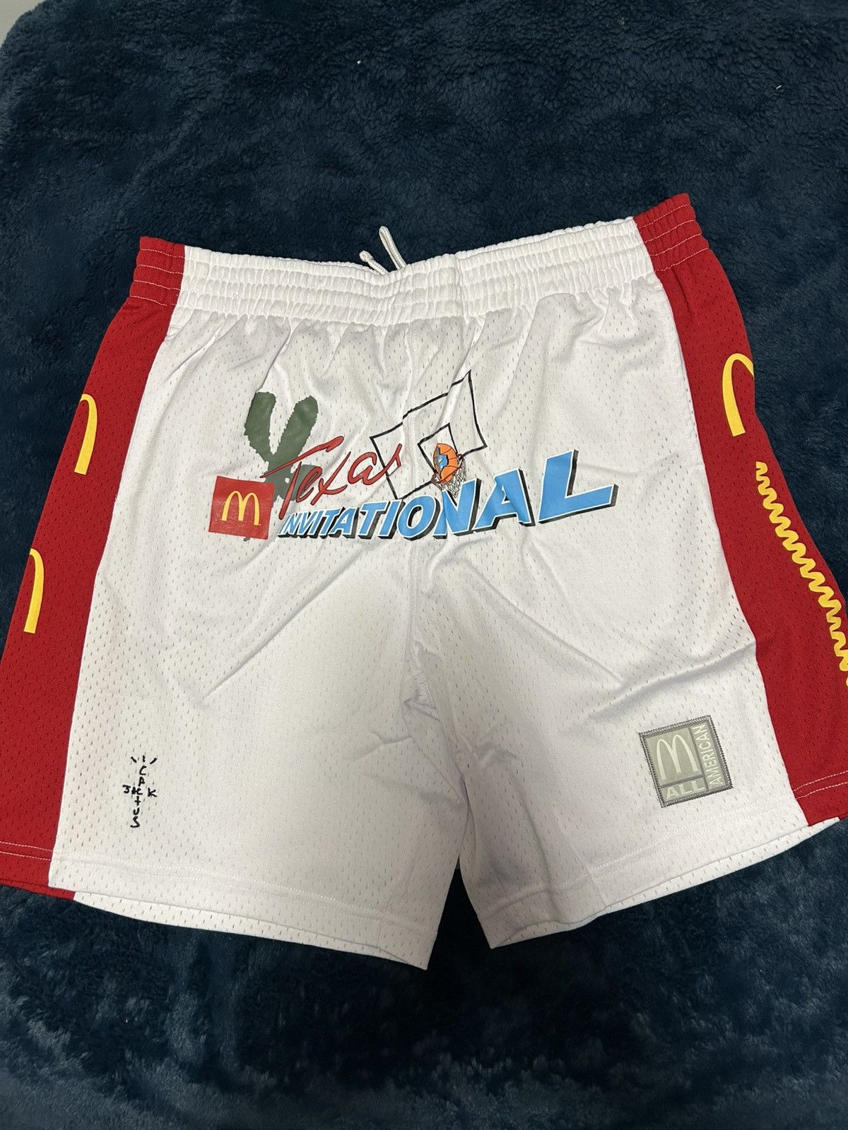 Travis Scott Travis scott mcdonalds shorts Size US 34 / EU 50 - 1 Thumbnail