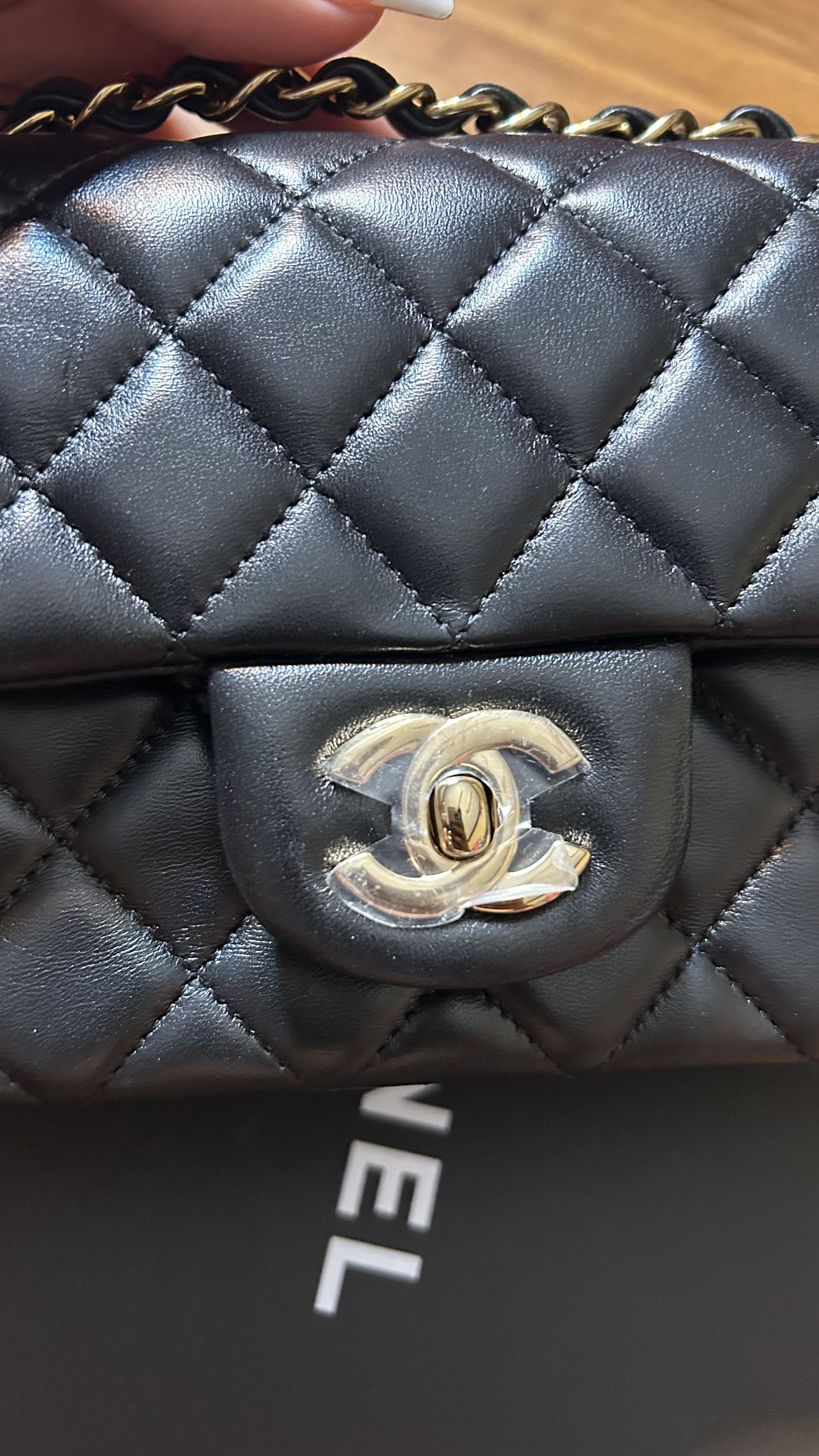Chanel Chanel Classic Flap Lambskin Gold Hardware Small Size ONE SIZE - 11 Thumbnail