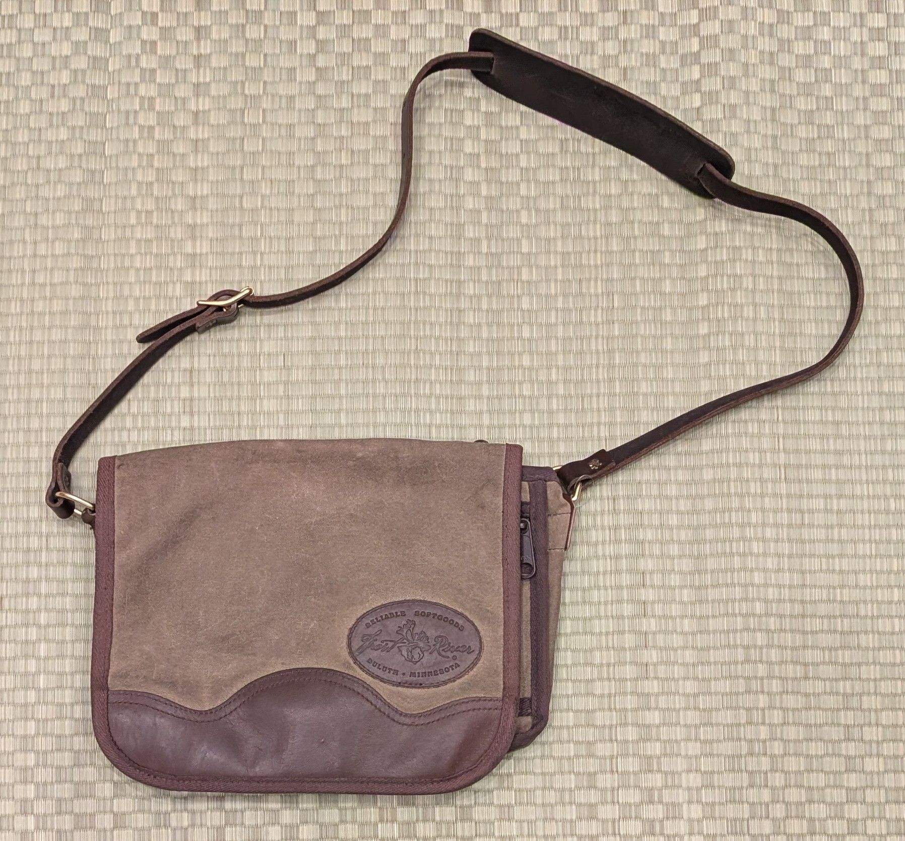 Other Frost River Little Manitou Shoulder Bag Canvas Leather Size ONE SIZE - 1 Thumbnail