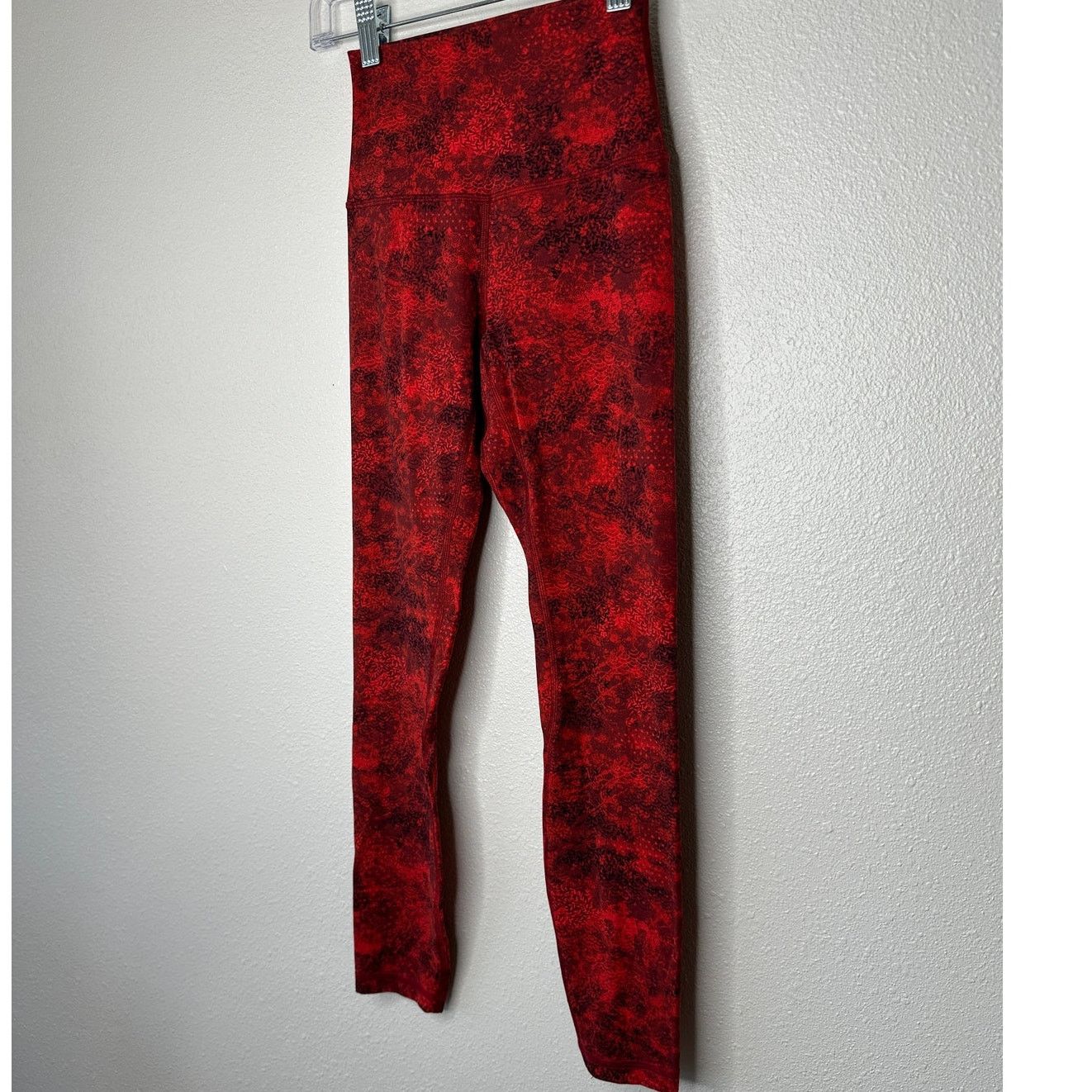 Lululemon Lululemon Red Black Align High Rise Full Length Yoga Pant 2 Size 26" / US 2 / IT 38 - 3 Thumbnail