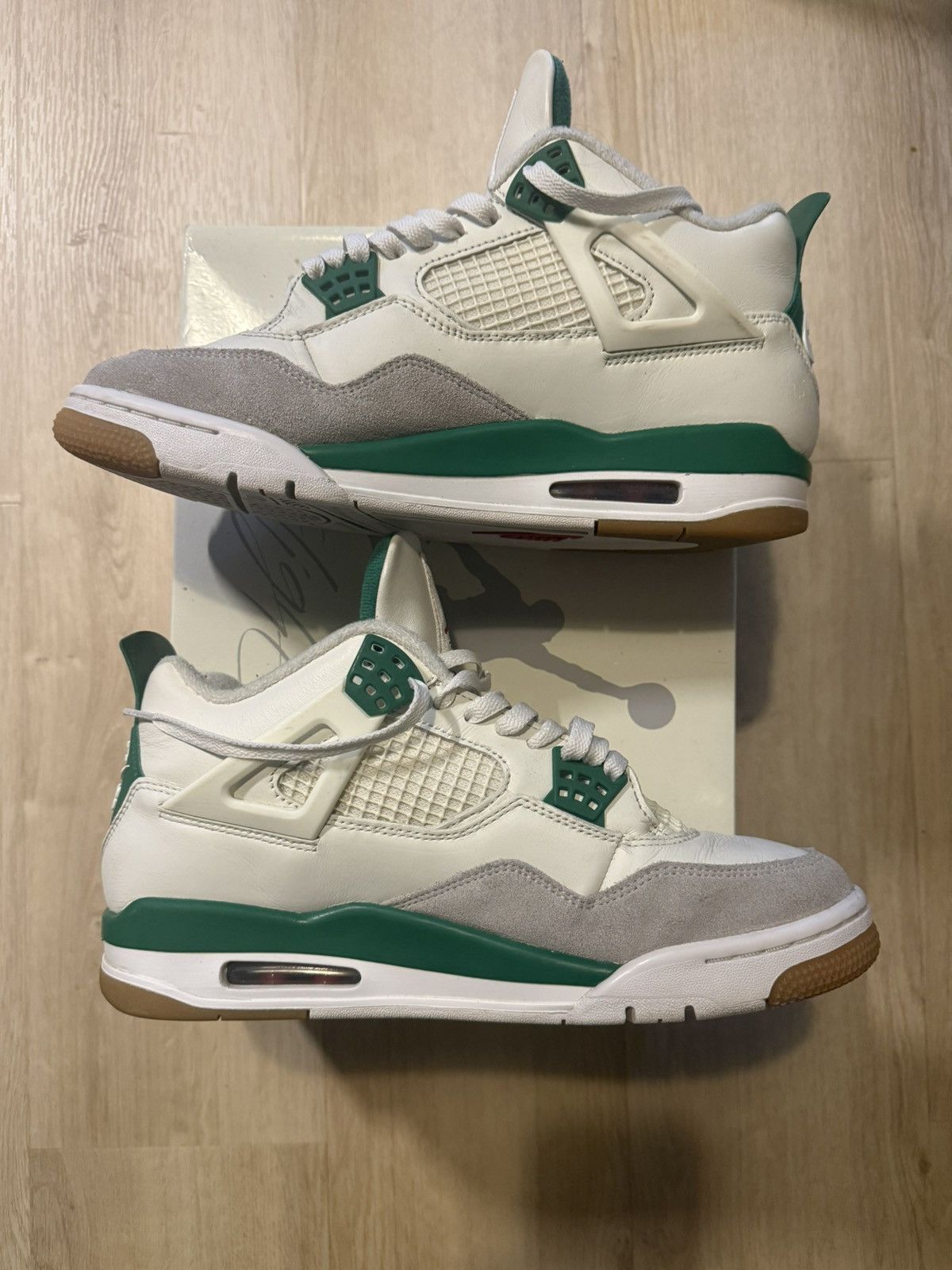Jordan Brand Jordan 4 SB Pine Green Size US 10.5 / EU 43-44 - 2 Thumbnail