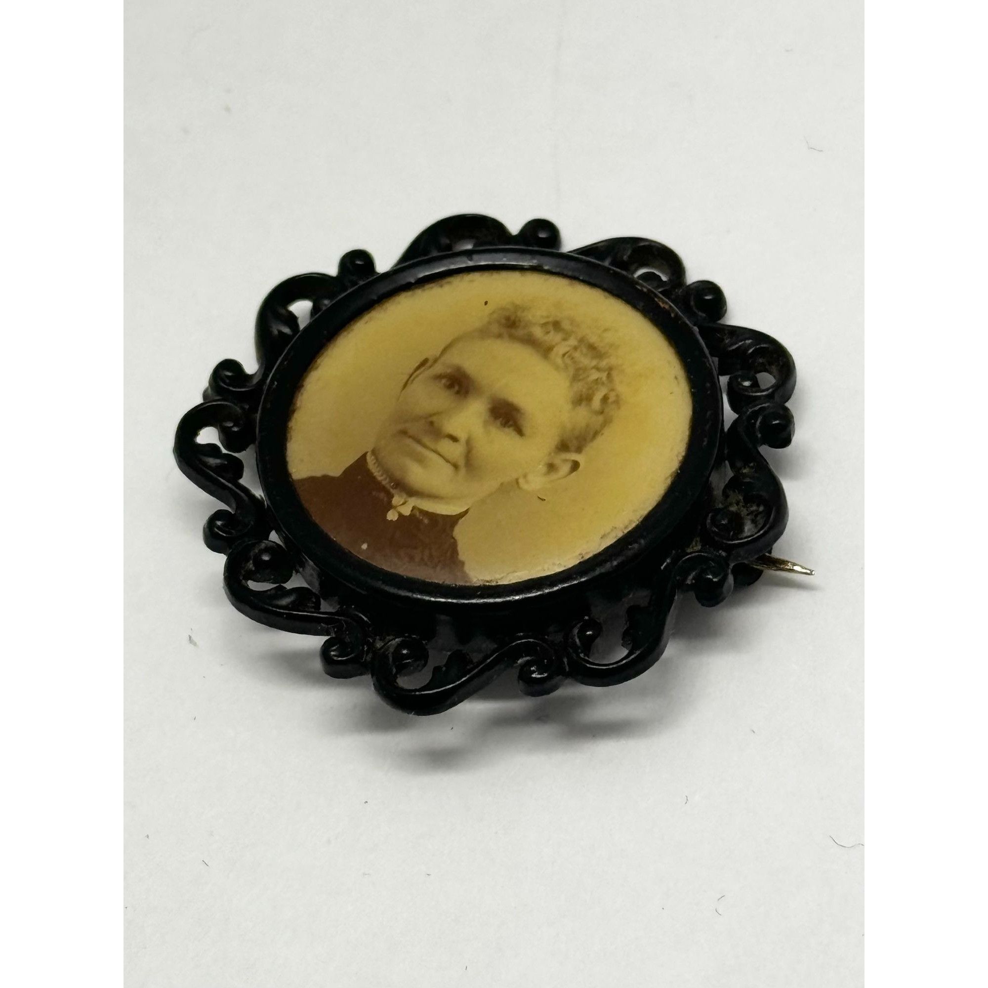 Vintage Estate antique portrait frame pin Size ONE SIZE - 4 Thumbnail