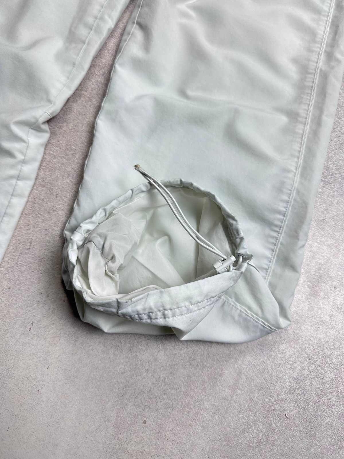 Nike Vintage Nike Tn Skepta Style White Baggy Track Pants L Size US 34 / EU 50 - 7 Thumbnail
