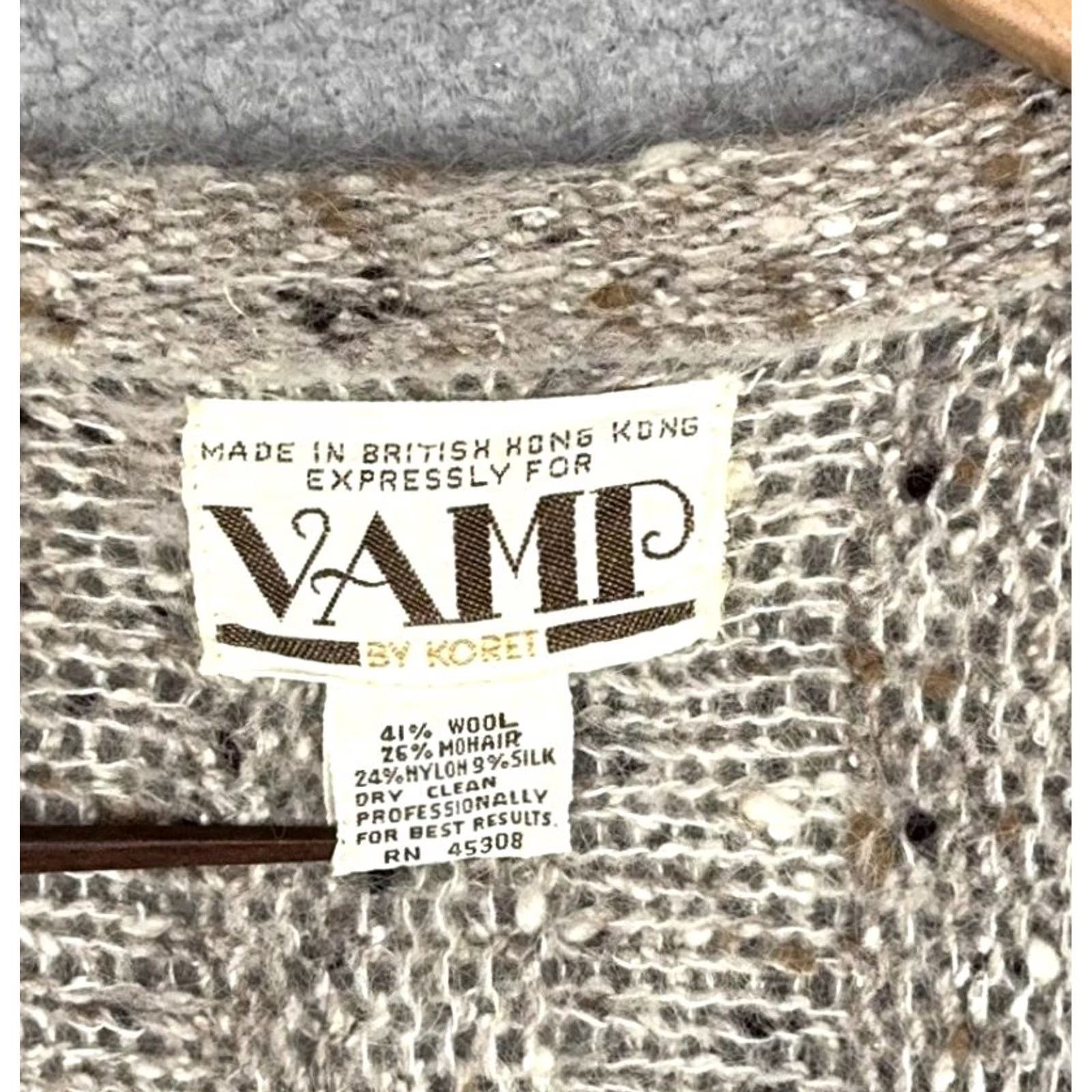 Vintage VINTAGE Koret Cardigan Sweater Mohair Wool Silk Oversized Medium Beige 70s 80s Boho Cozy Womens Size M / US 6-8 / IT 42-44 - 3 Thumbnail