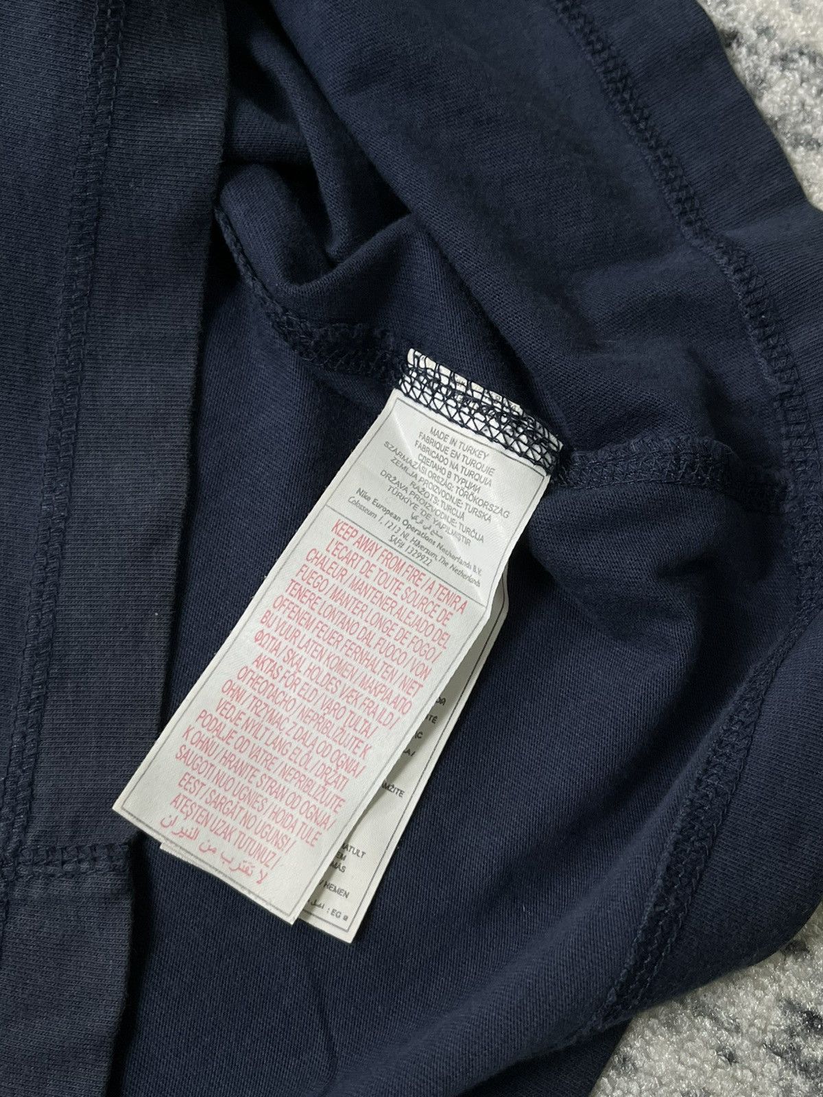 Nike × Vintage Vintage Nike T-Shirt Undershirt Sportswear Y2K 90’s Size US M / EU 48-50 / 2 - 5 Thumbnail