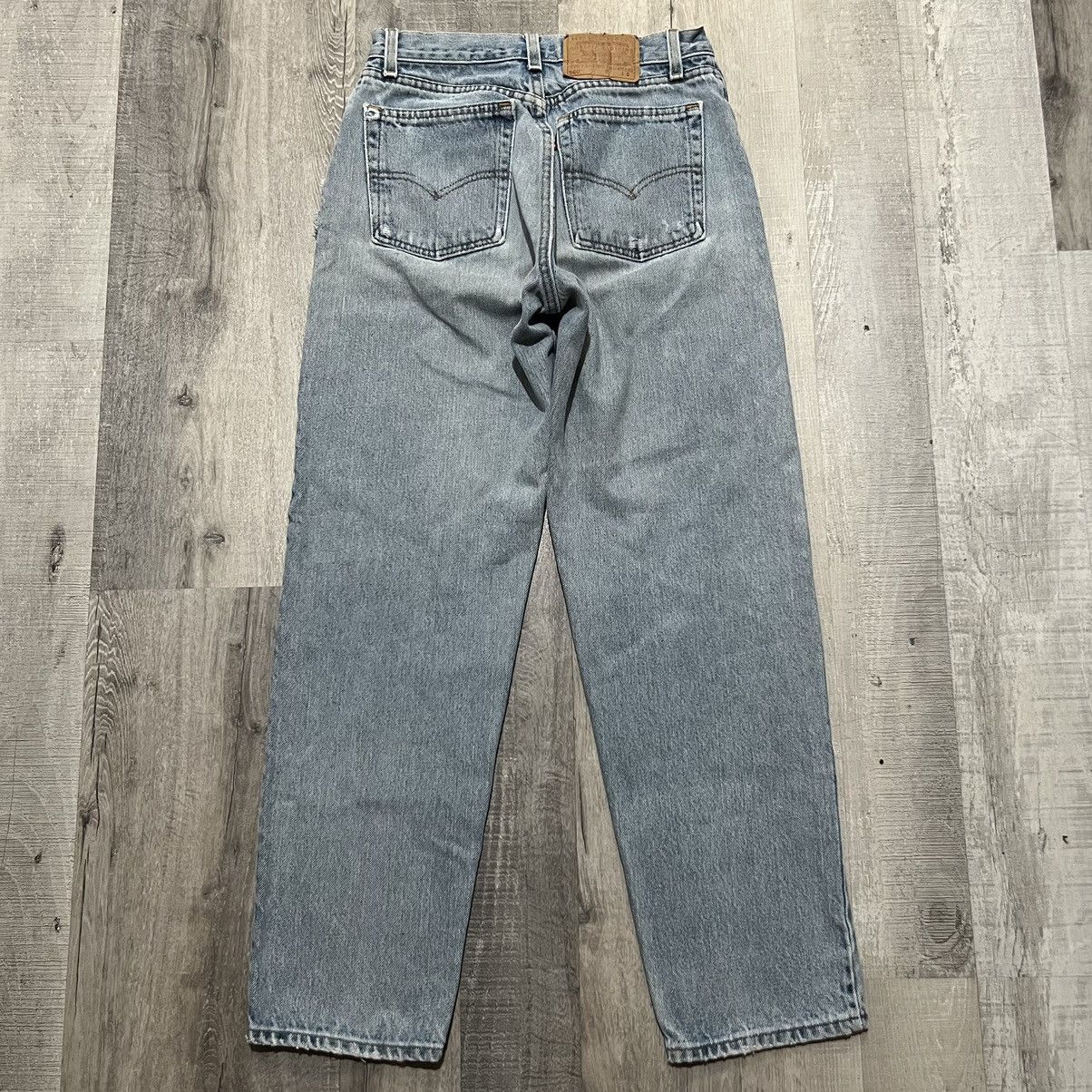 Levi's × Vintage VTG Levis 560 Baggy Loose Lightwash 90s Denim Skater Jeans Size 29" - 3 Thumbnail