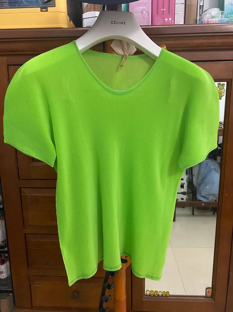 Issey Miyake Issey Miyake Green pleated short-sleeved shirt Size L / US 10 / IT 46 - 2 Thumbnail