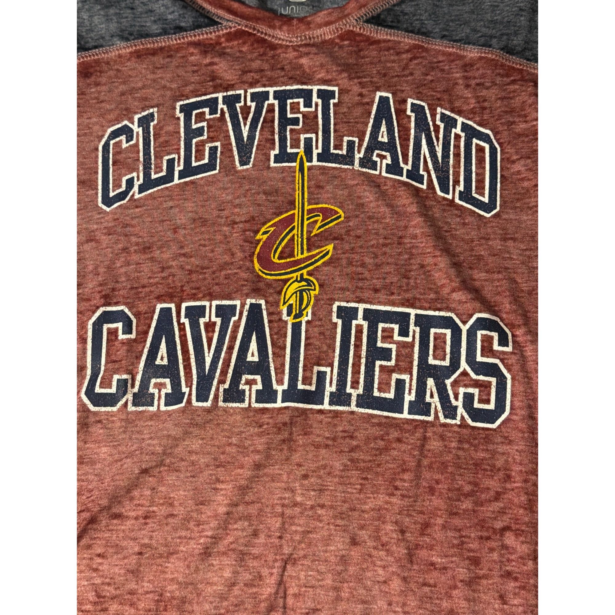 NBA Cleveland Cavaliers Juniors High Low Hem T Shirt Logo Burnou Size S / US 4 / IT 40 - 3 Thumbnail