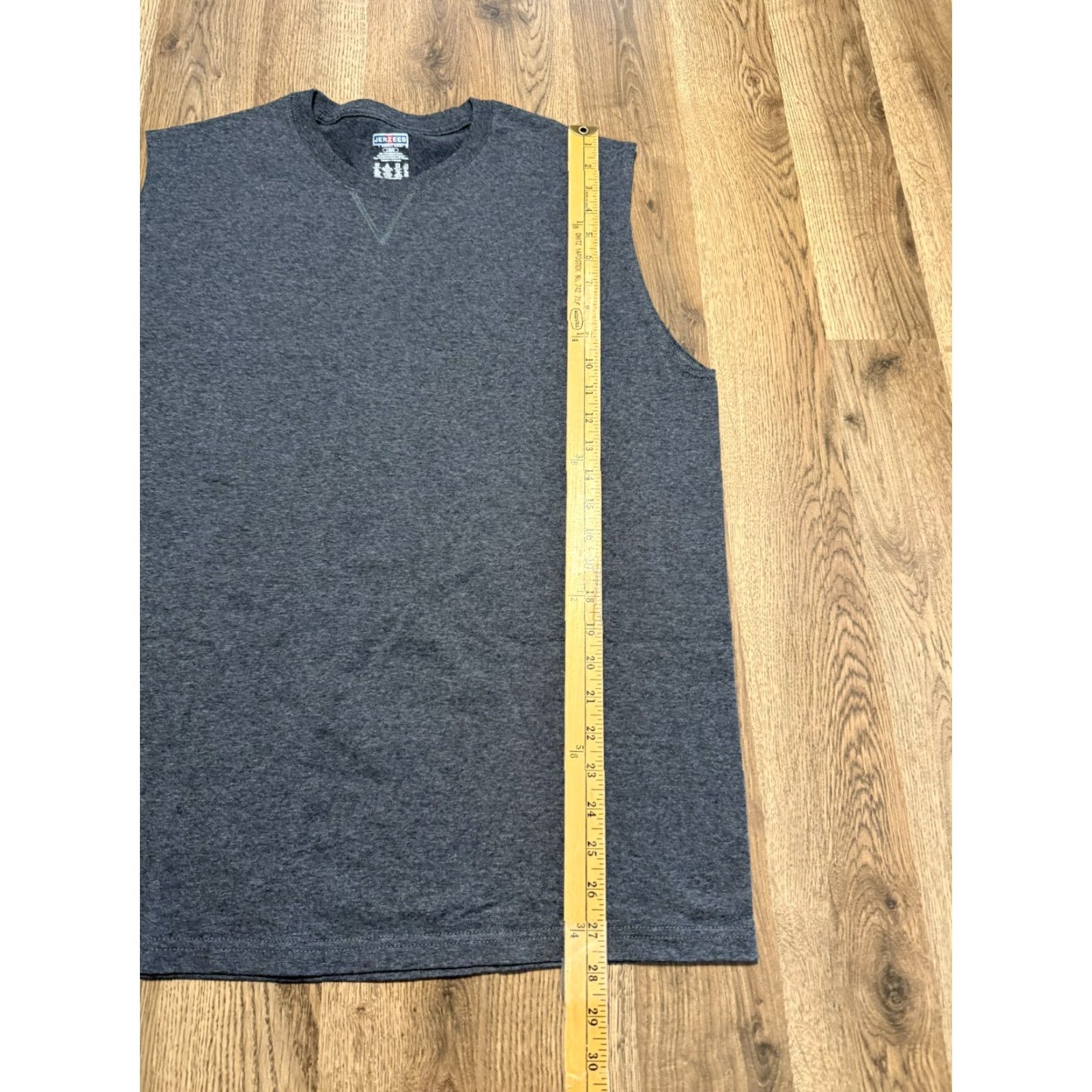 Jerzees VINTAGE? No. Size US L / EU 52-54 / 3 - 4 Thumbnail