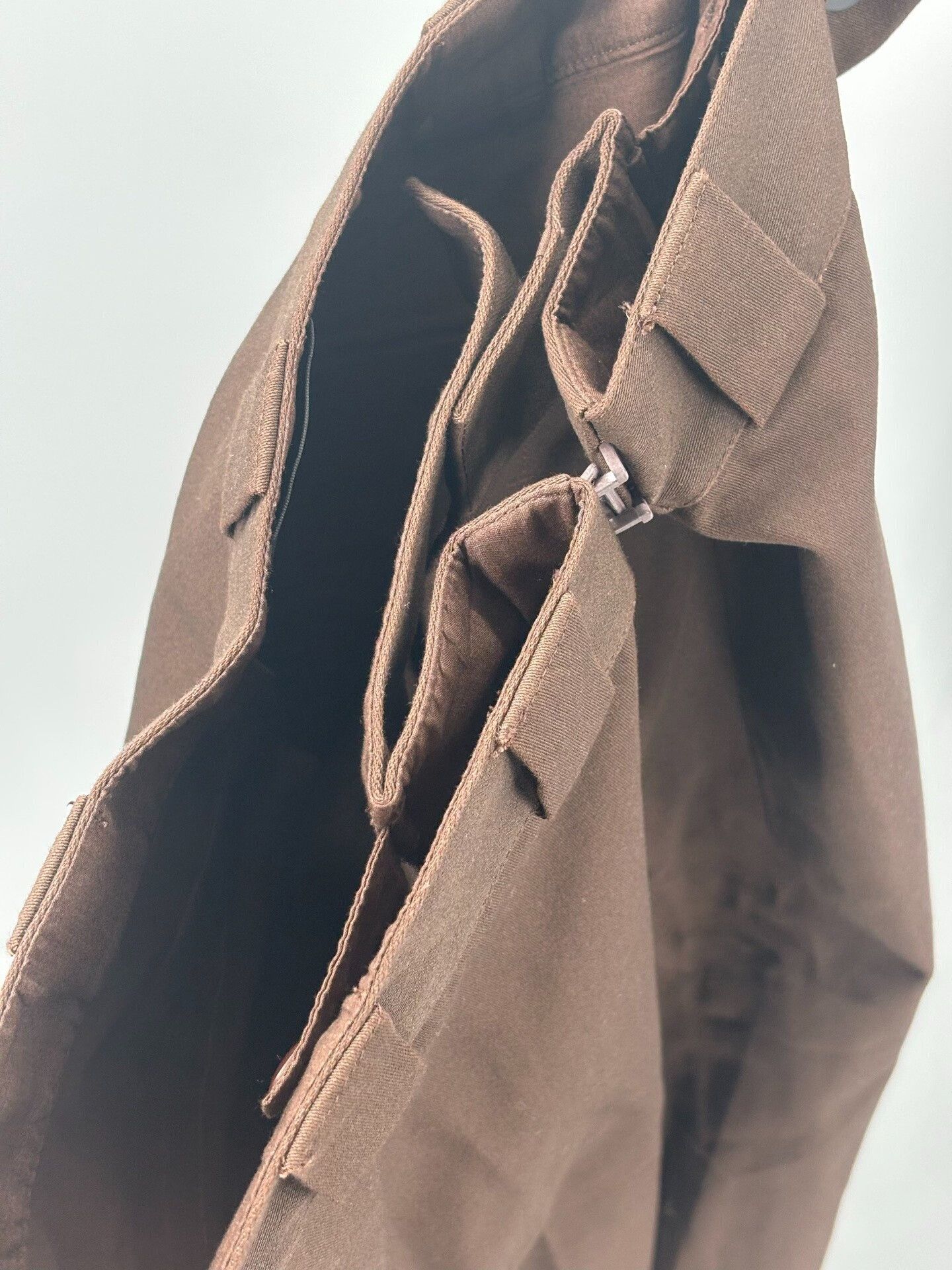 Givenchy givenchy men's pleated cropped pants in brown Size US 32 / EU 48 - 2 Thumbnail