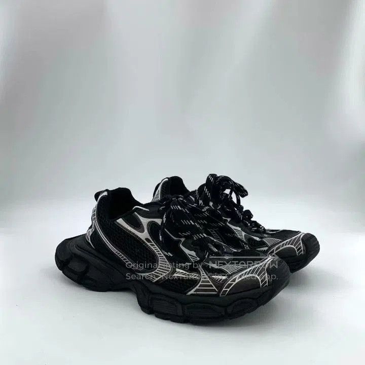 Balenciaga Balenciaga Black Lace-Up Casual Dad Shoes. Size US 8 / EU 41 - 2 Thumbnail