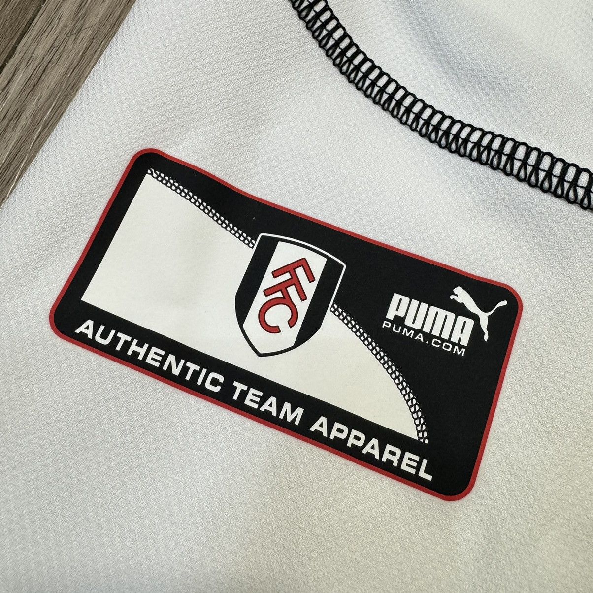 Puma Fulham 03/05 home shirt #6 Inamoto Size US M / EU 48-50 / 2 - 8 Thumbnail