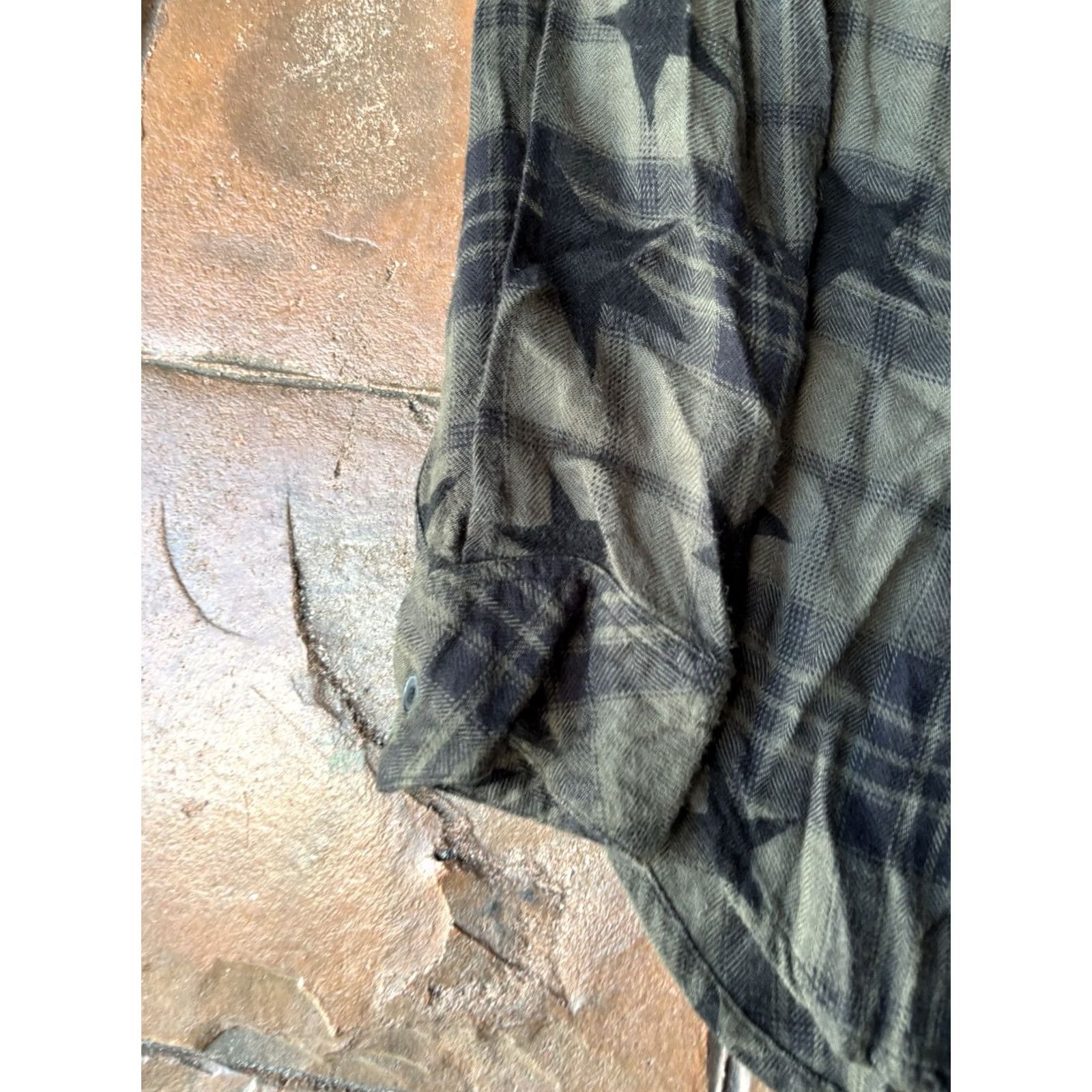 Rails Rails Hunter Button Long Sleeve Plaid Jet Stars Shirt XS Green Shirt Women Casual Button-Up Plaid Stars Pockets Size XS / US 0-2 / IT 36-38 - 4 Thumbnail