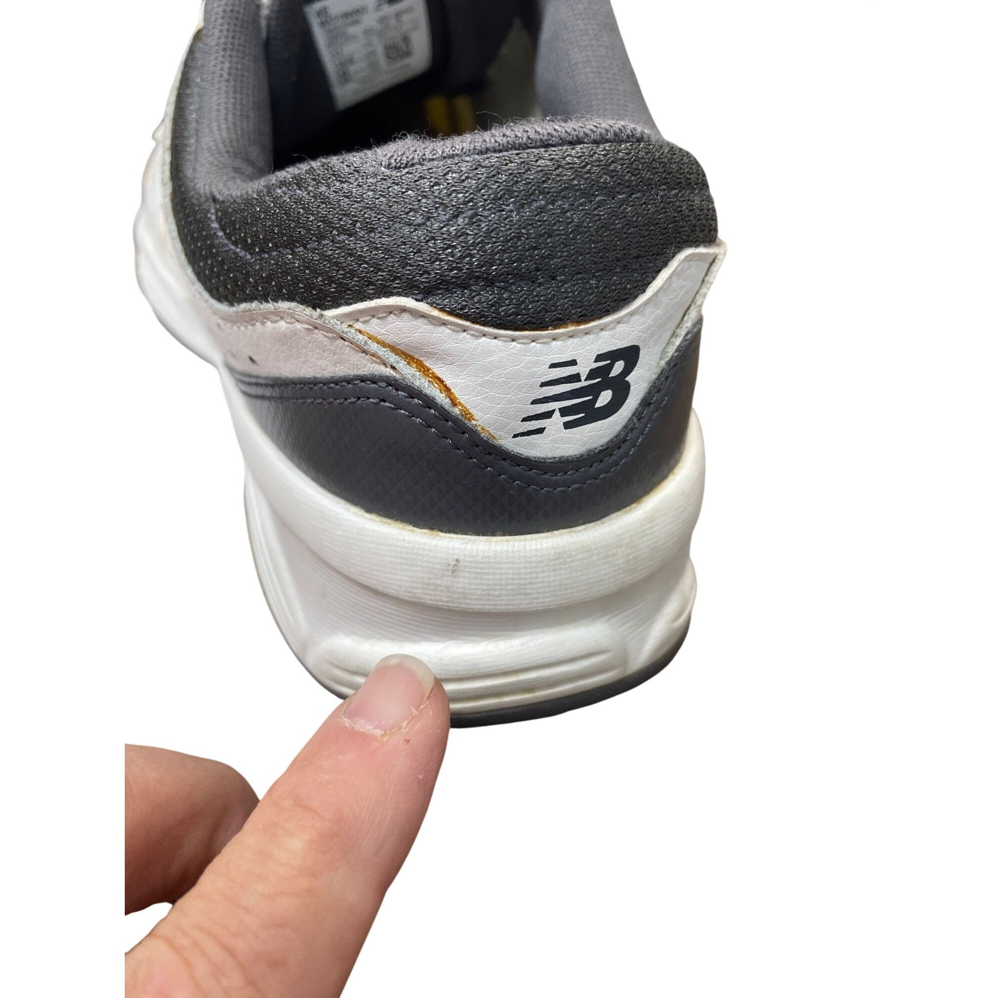 New Balance New Balance 519 Mens white gray casual walking sneakers Sz 1 Size US 11 / EU 44 - 15 Thumbnail