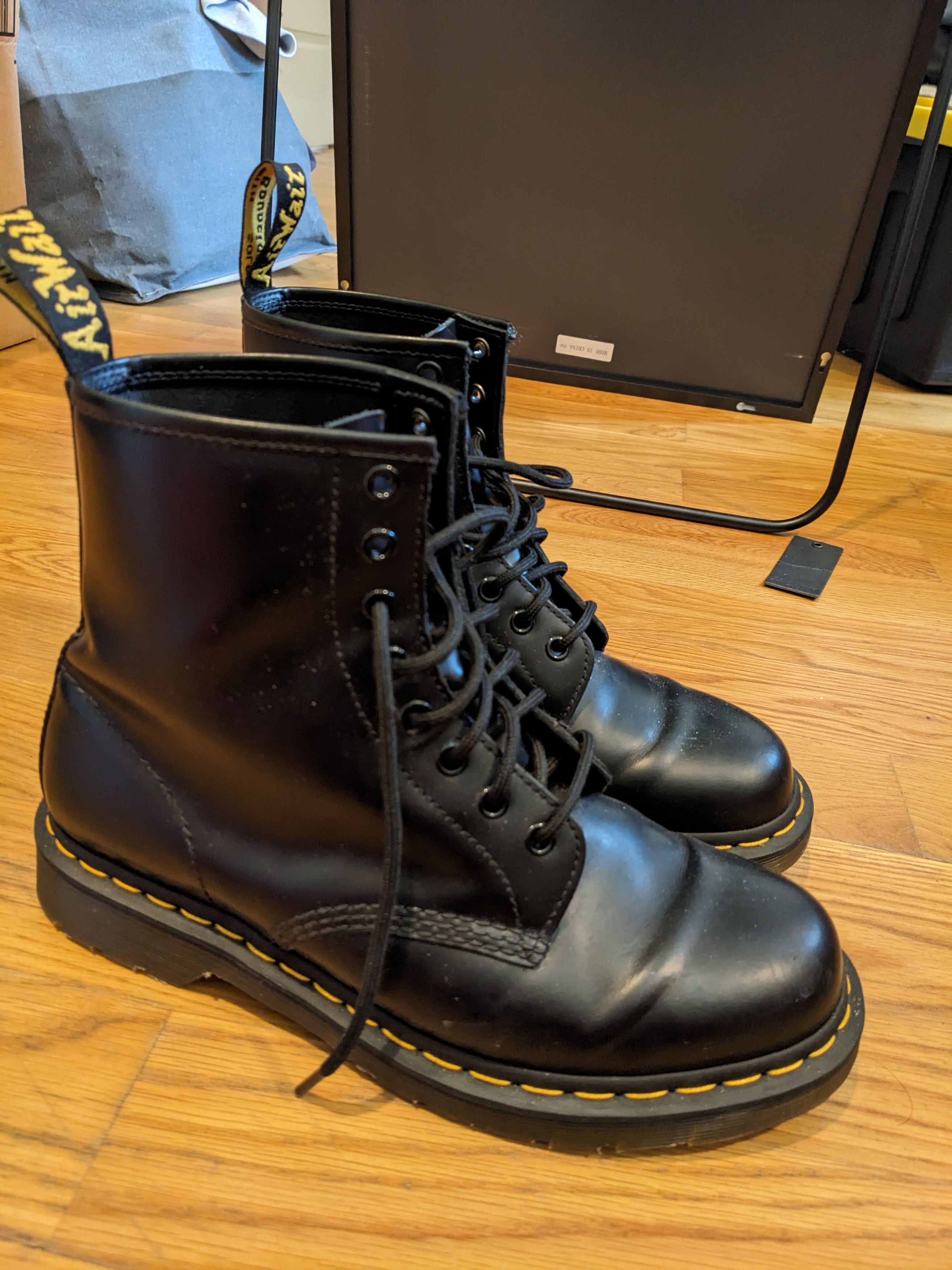 Dr. Martens Doc Martens 1460 Size US 10 / EU 43 - 5 Thumbnail