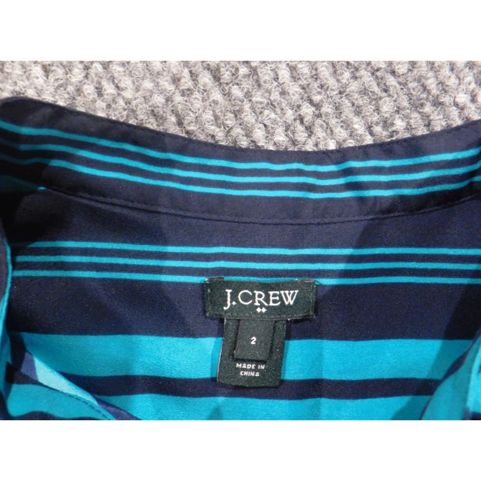 J.Crew J.Crew Blouse Womens Sleeveless Blue Striped Knit Button Crew Neck Pullover Casual Regular Size 2 Polyester Stretch Size XS / US 0-2 / IT 36-38 - 4 Thumbnail
