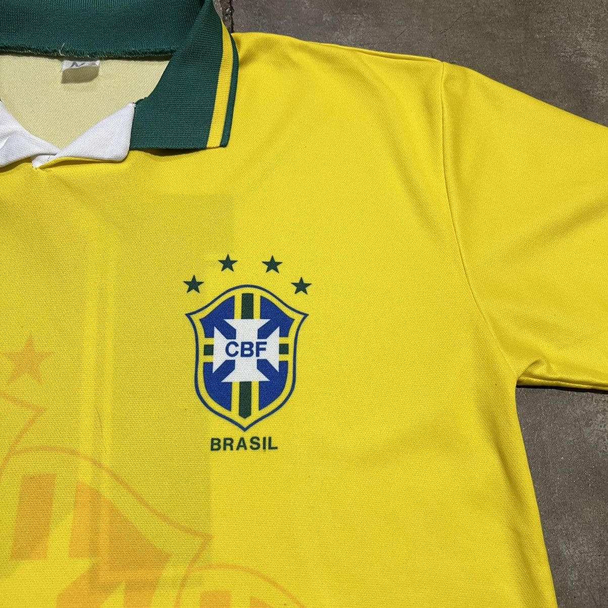 Vintage Vintage Y2K Brazil Soccer Jersey Neymar National Team Size US L / EU 52-54 / 3 - 3 Thumbnail