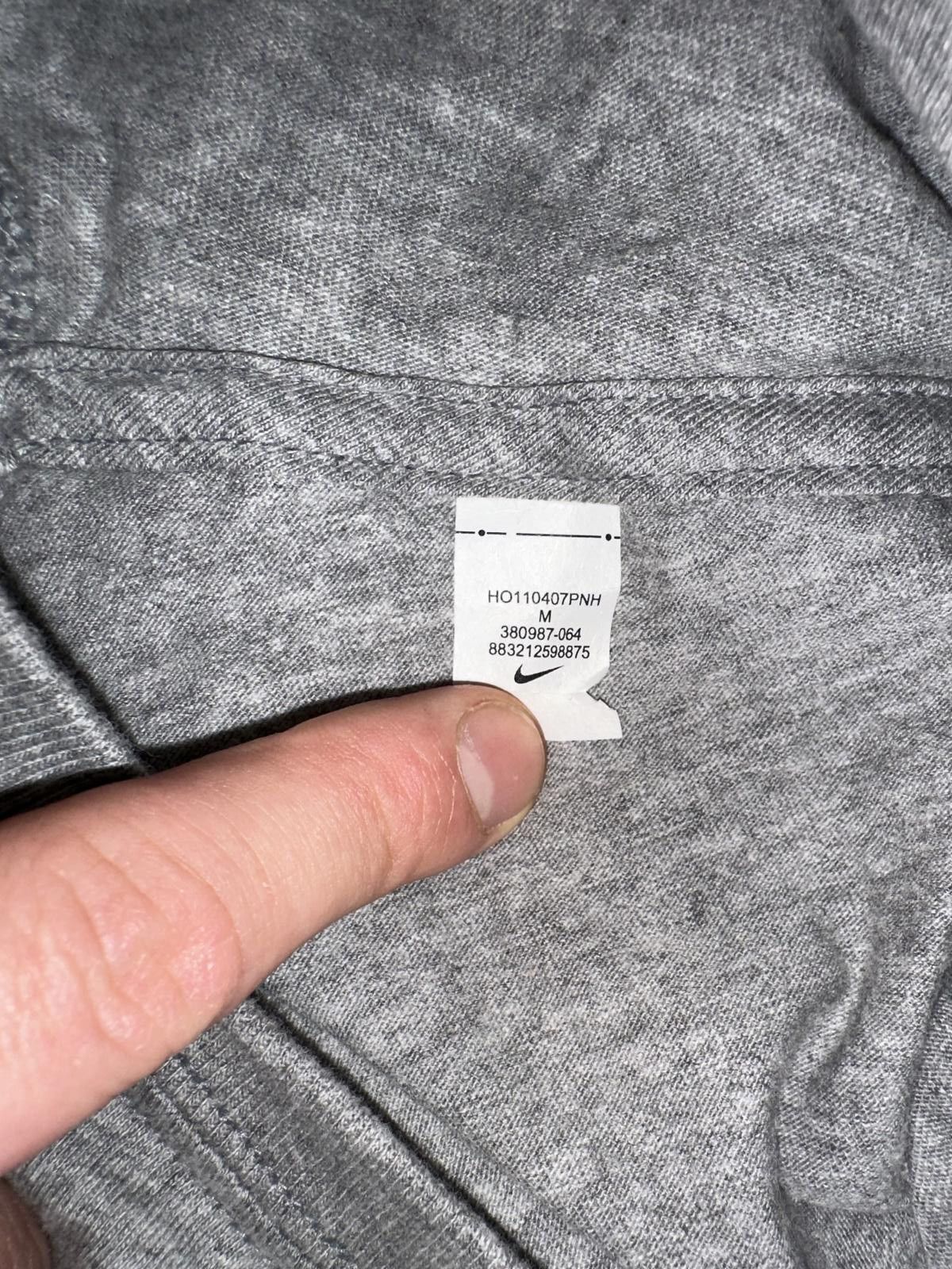 Nike Nike Men’s 6.0 Logo Grey/Black T-Shirt Size US M / EU 48-50 / 2 - 6 Thumbnail
