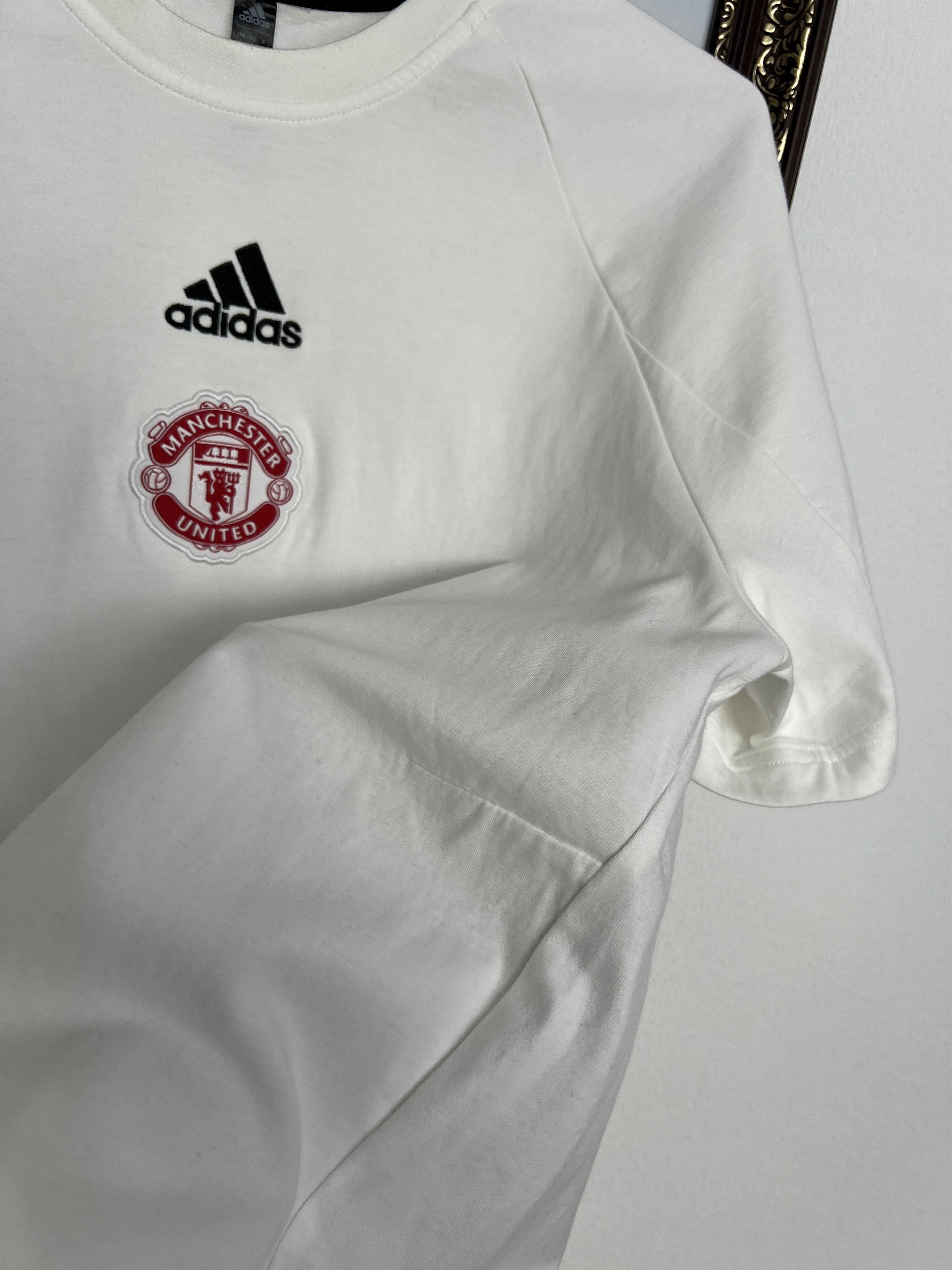 Adidas Manchester United Train Football Shirt Soccer Jersey Trikot Size US L / EU 52-54 / 3 - 4 Thumbnail