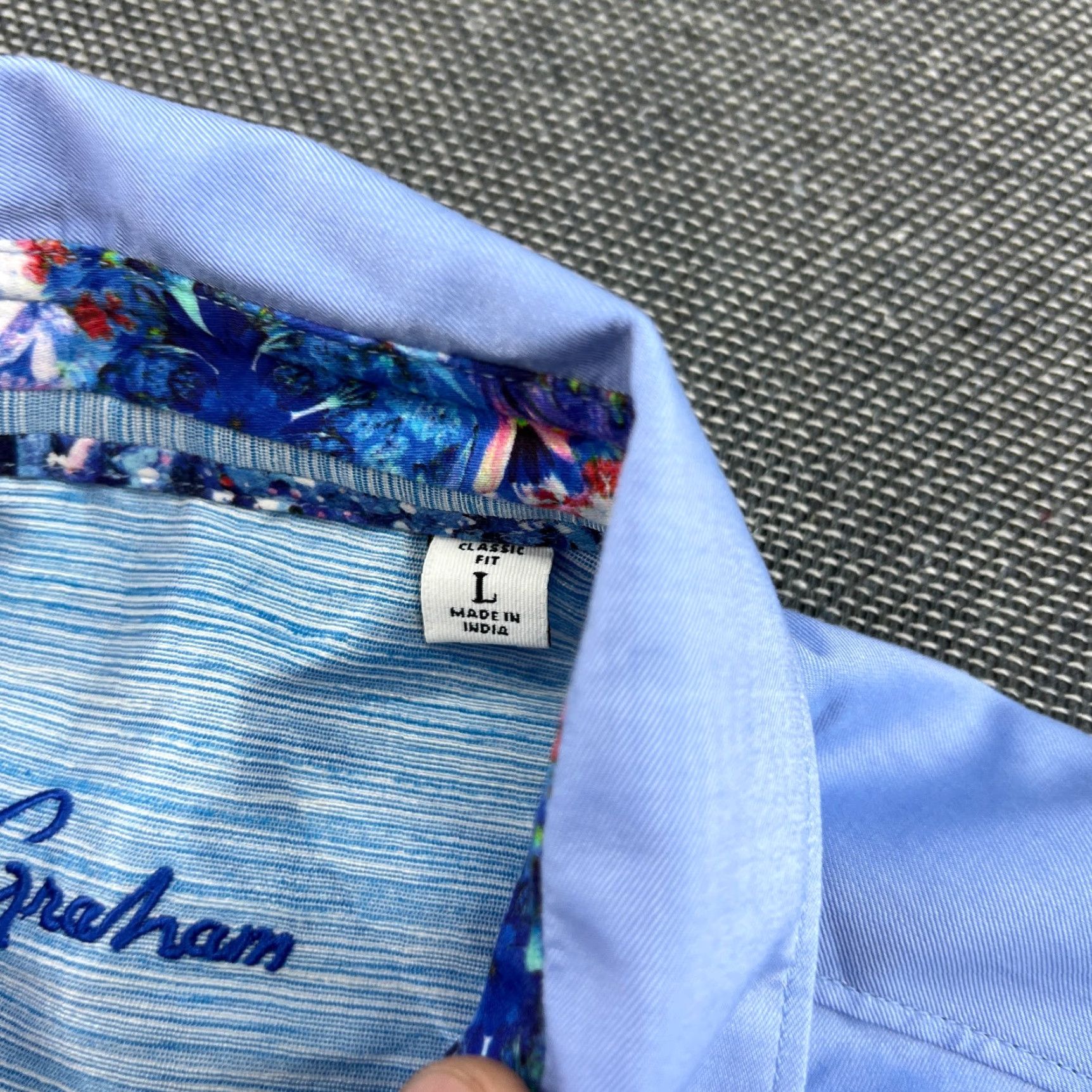 Robert Graham Robert Graham Rutherford Mens Button Up Shirt Large Light Blue Flip Cuff Shirt Mens Blue Button-Up Casual Cotton Canvas Slim Knit? Size US L / EU 52-54 / 3 - 7 Thumbnail