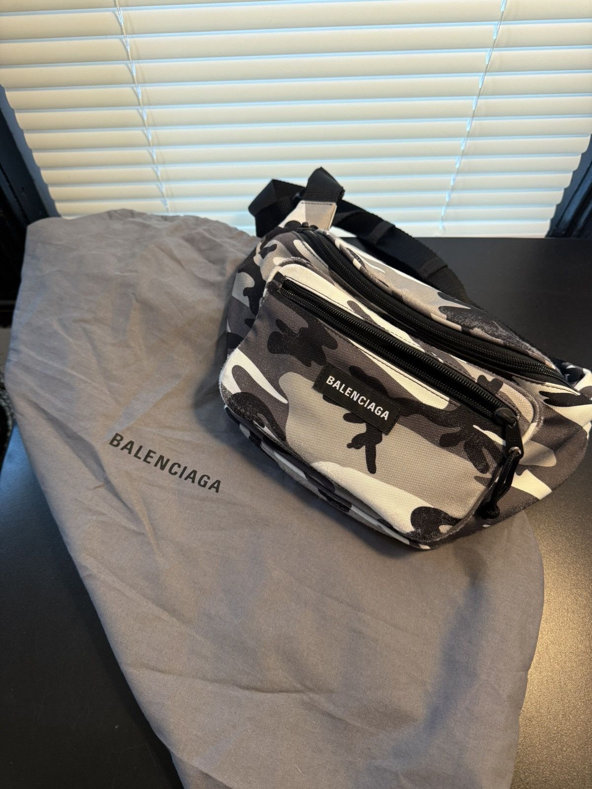Balenciaga Balenciaga Explorer Camo Belt Waist Bag NWT Size ONE SIZE - 15 Thumbnail