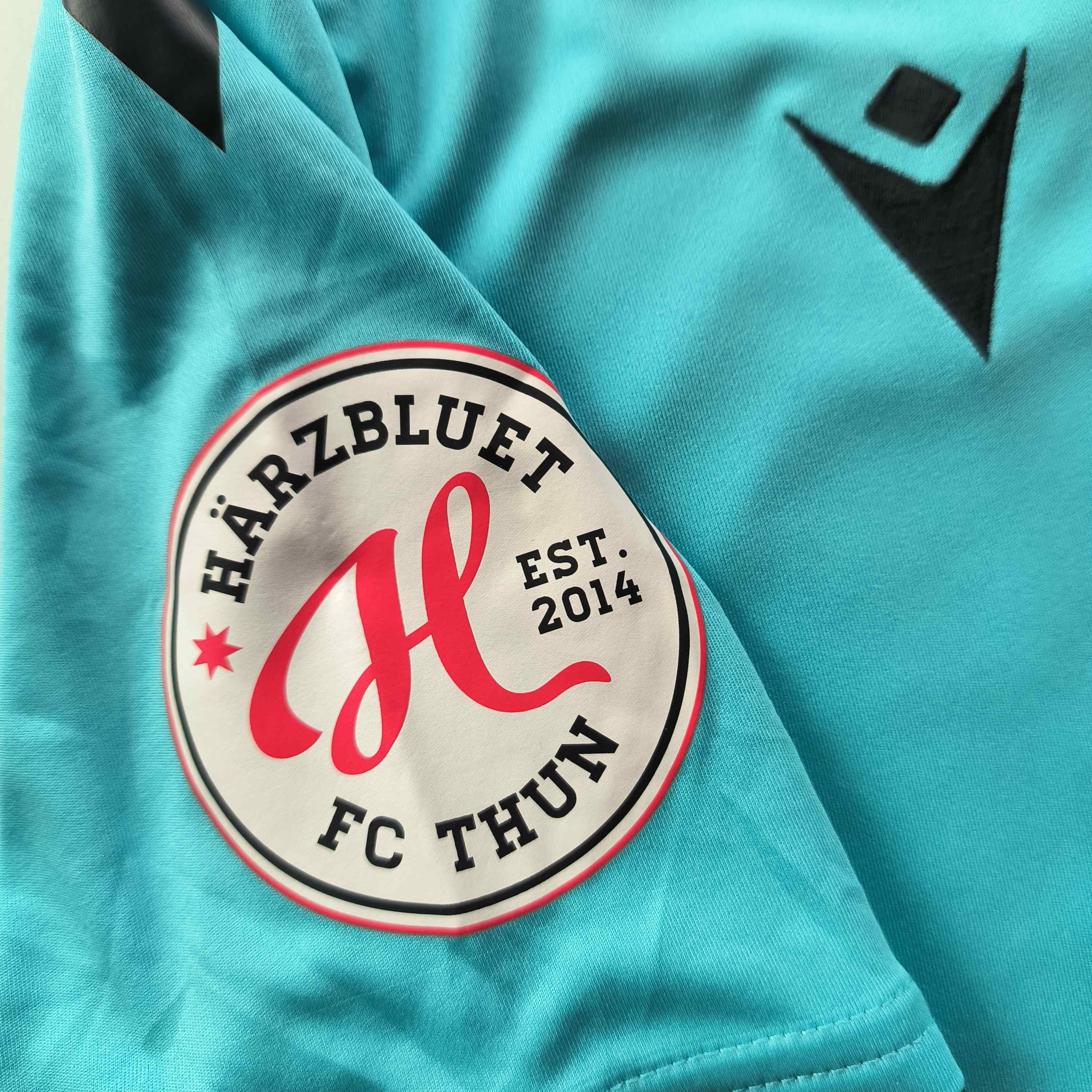 Macron FC Thun 2019-20 Macron away #14 football jersey size L Size US L / EU 52-54 / 3 - 5 Thumbnail