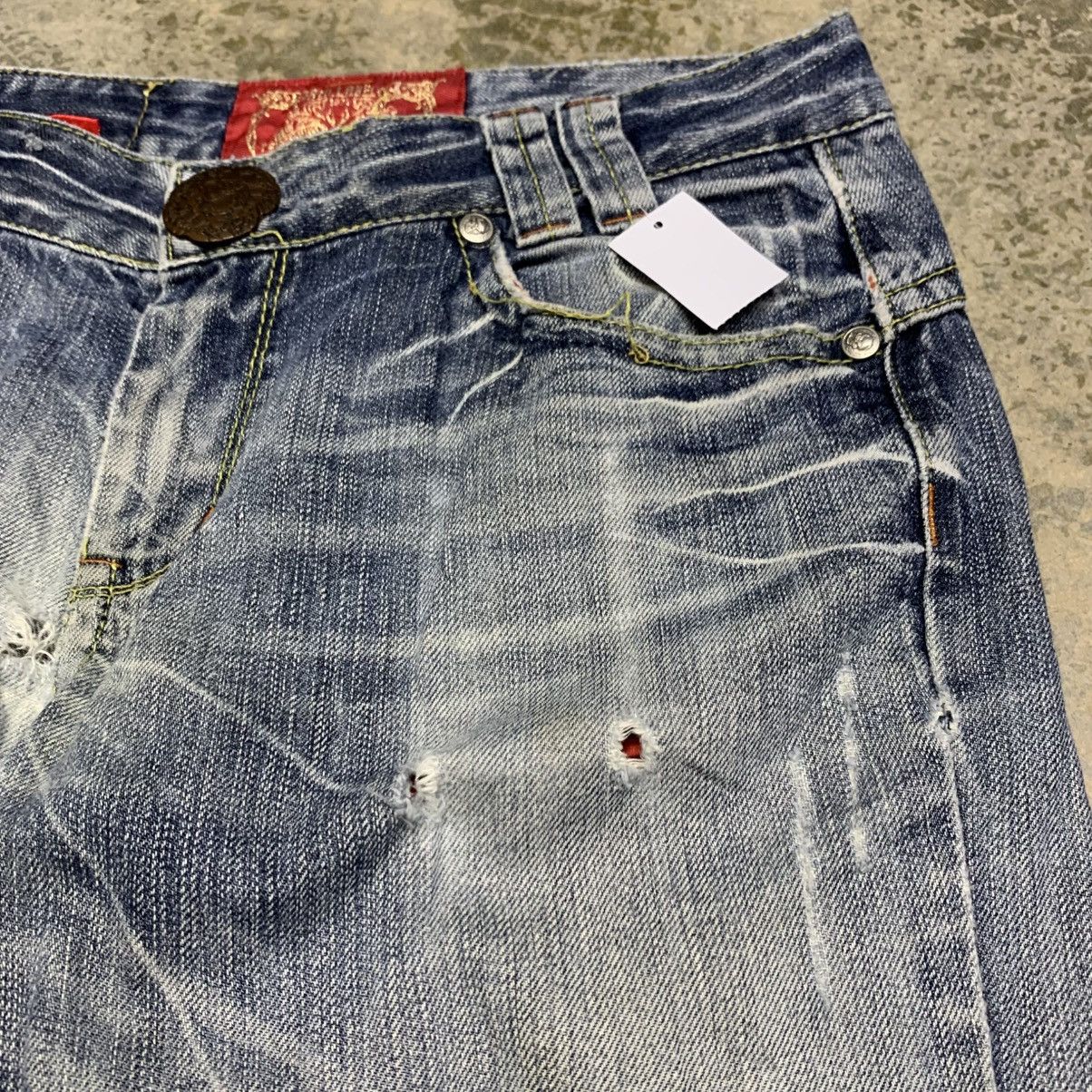 If Six Was Nine Red Pepper Red Label Clawmark Distressed Fade Studded Jean Size US 31 - 6 Thumbnail