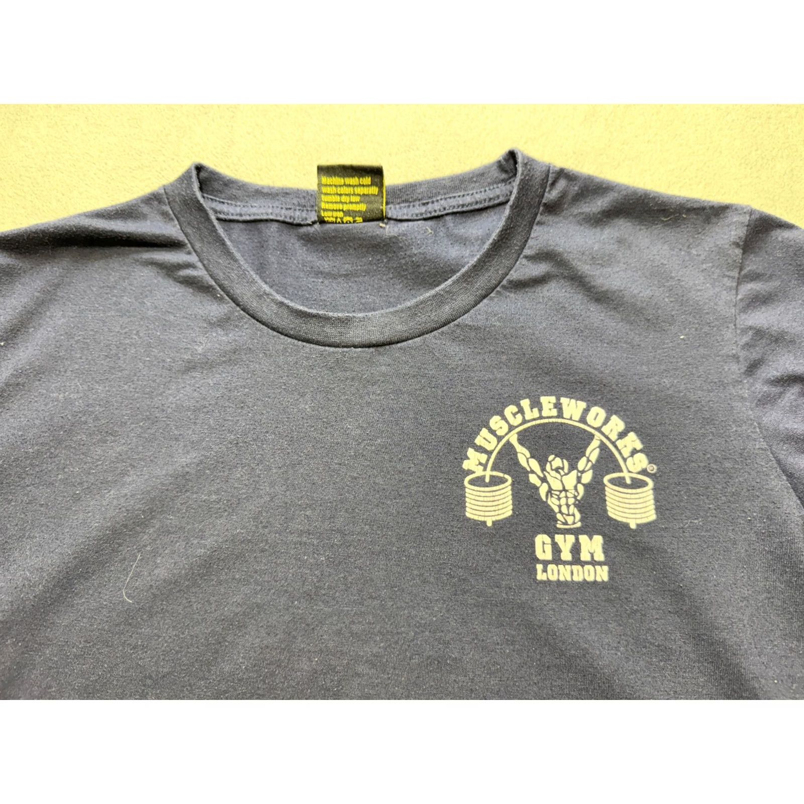 Vintage Vintage Musle Works Gym London blue shirt mens size m Size US M / EU 48-50 / 2 - 6 Thumbnail