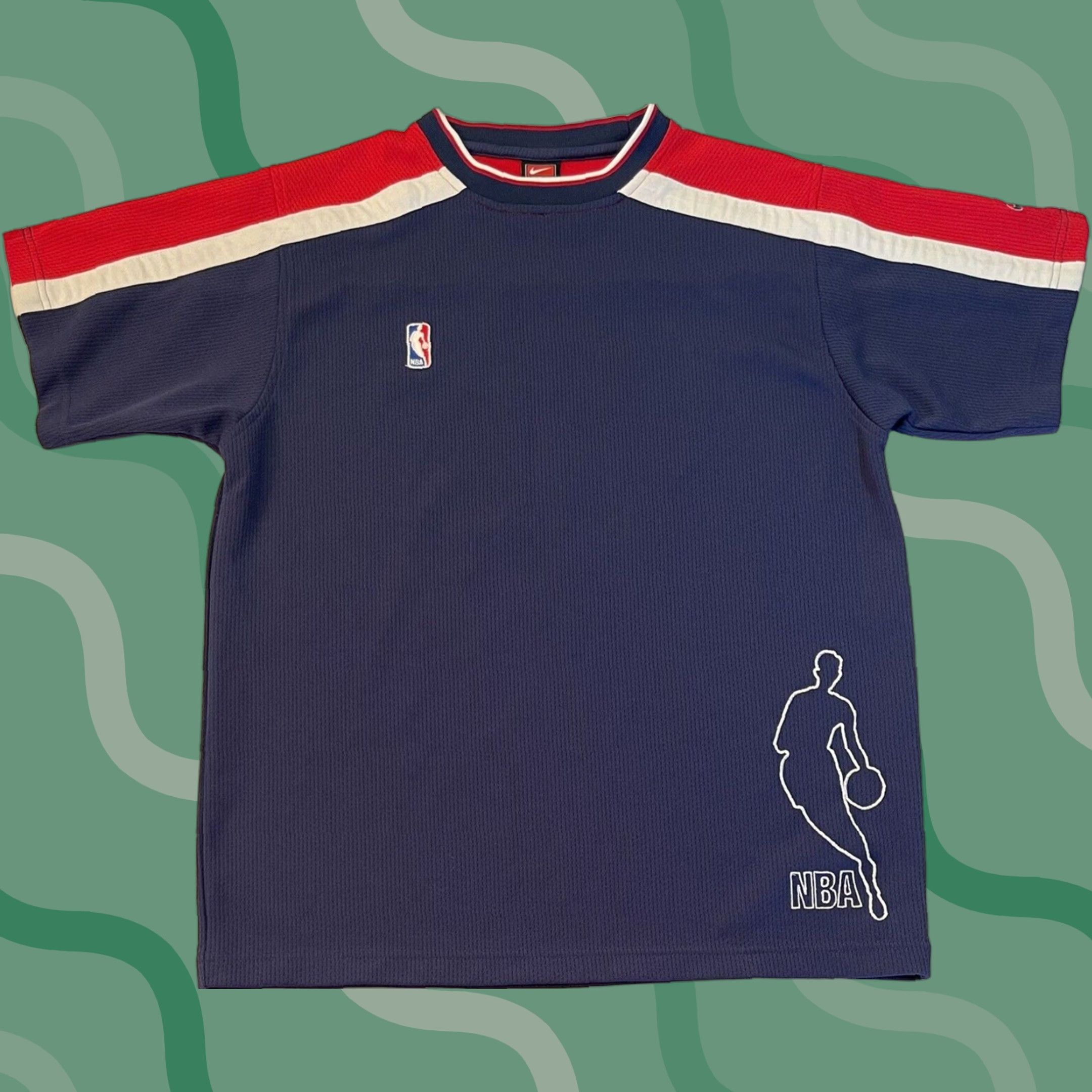 Nike VINTAGE Nike Mens 90s NBA Logo Warm Up Basketball Jersey Blank Shirt Travis XL Size US XL / EU 56 / 4 - 1 Thumbnail